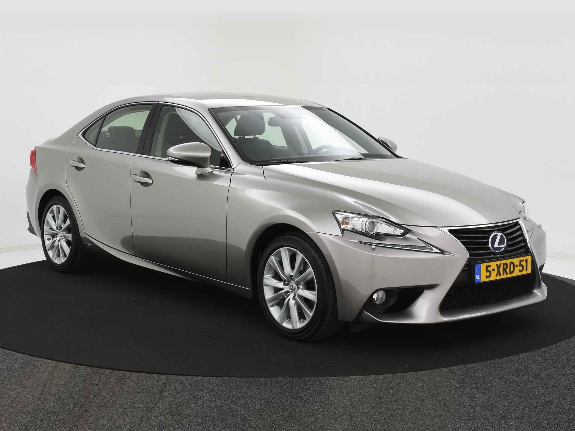 Lexus IS 300h Business Line NAVI|XENON|CAMERA|CRUISE|CLIMA - 3/37