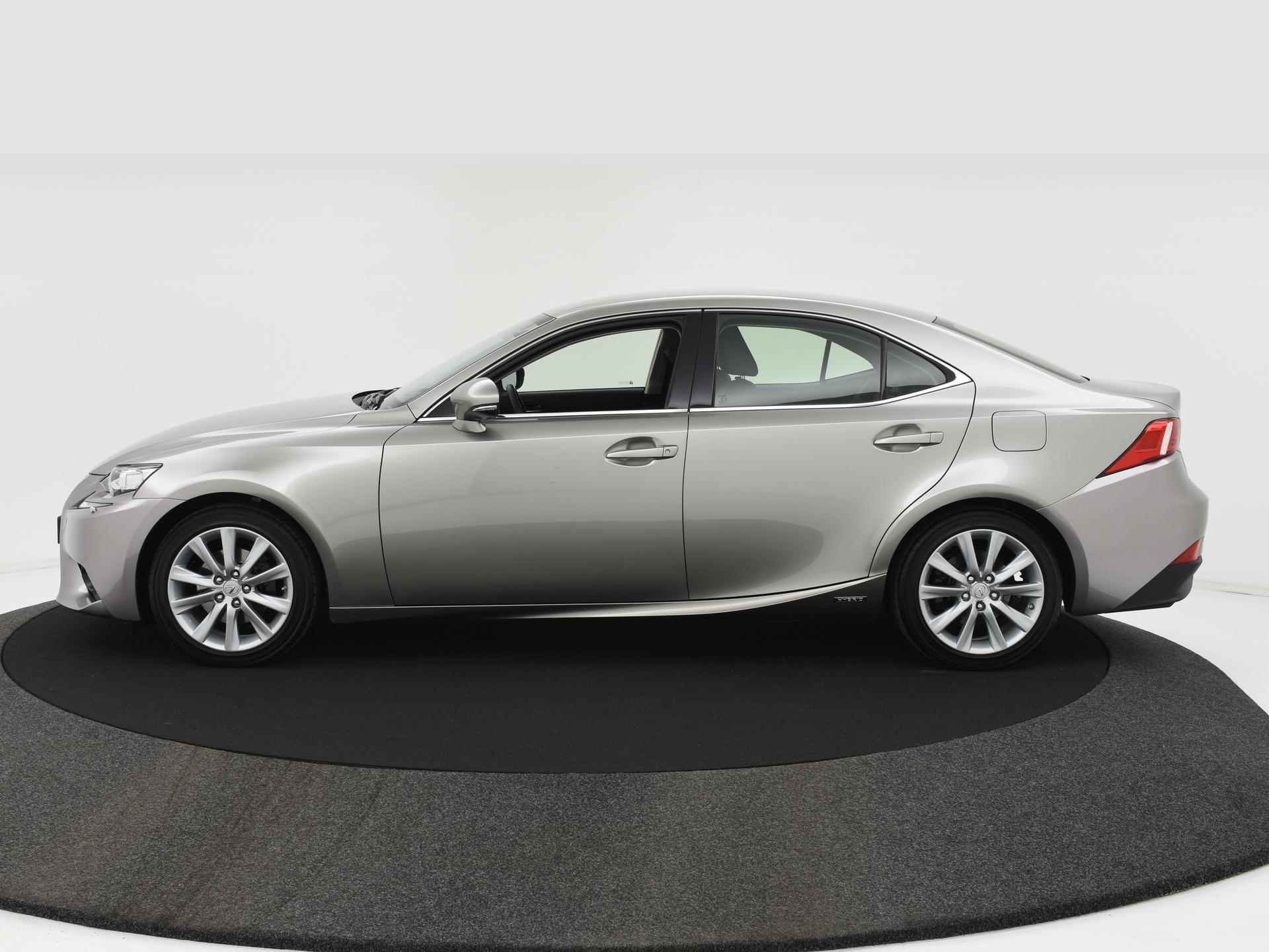 Lexus IS 300h Business Line NAVI|XENON|CAMERA|CRUISE|CLIMA - 12/37