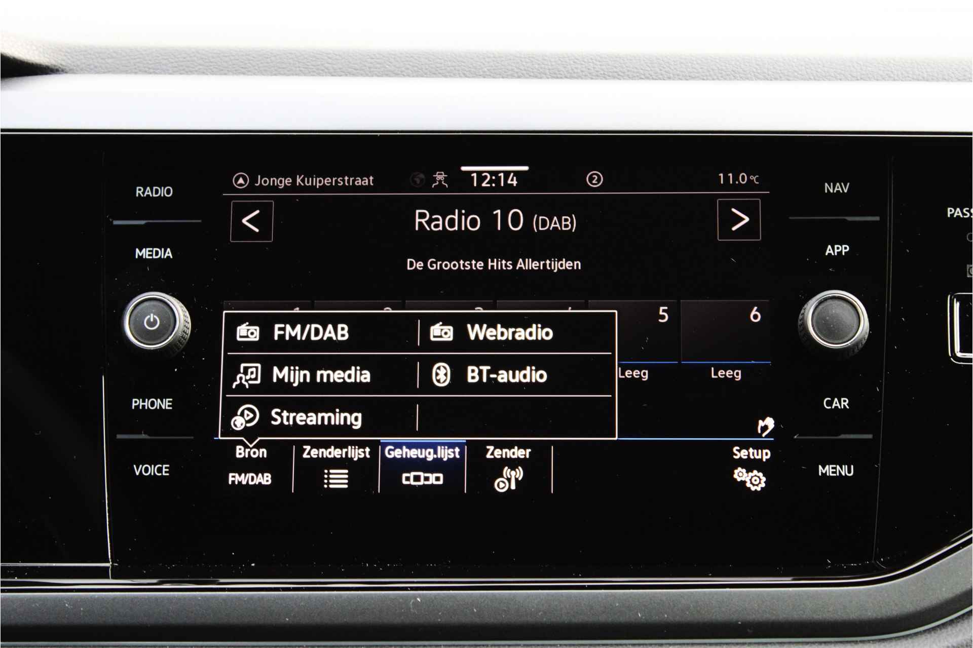 Volkswagen Taigo 1.0 TSI 110PK DSG Aut. R-Line Business | Navigatie | 18'' LMV | ACC | Stoelverwarming | Black Pakket | Camera - 33/58