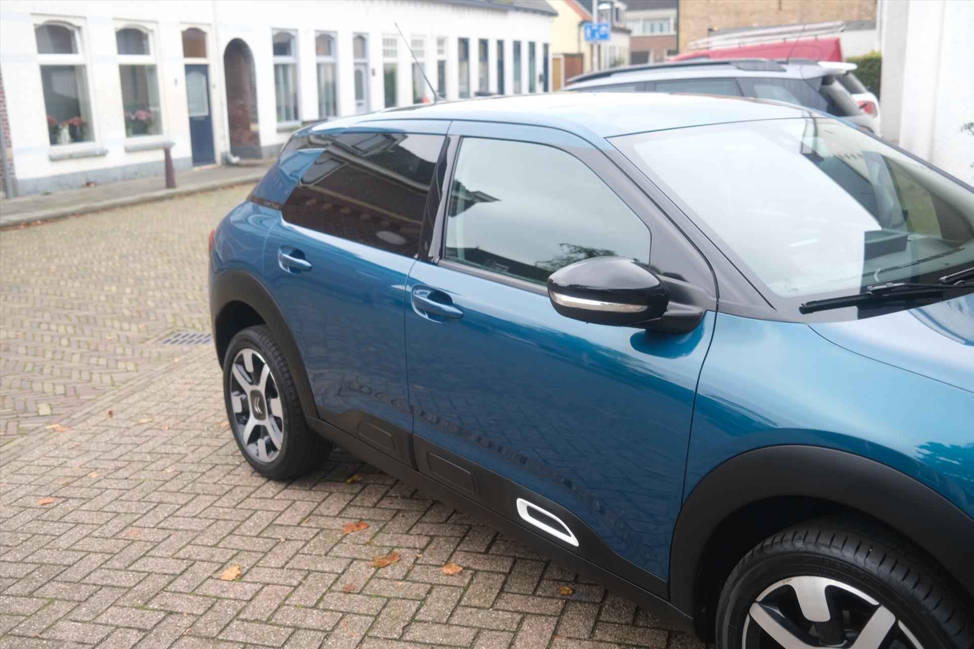 CITROEN C4 Cactus PT 110 Automaat SHINE Navi | Camera | Parkeersensoren voor  & achter | Panoramadak - 9/50