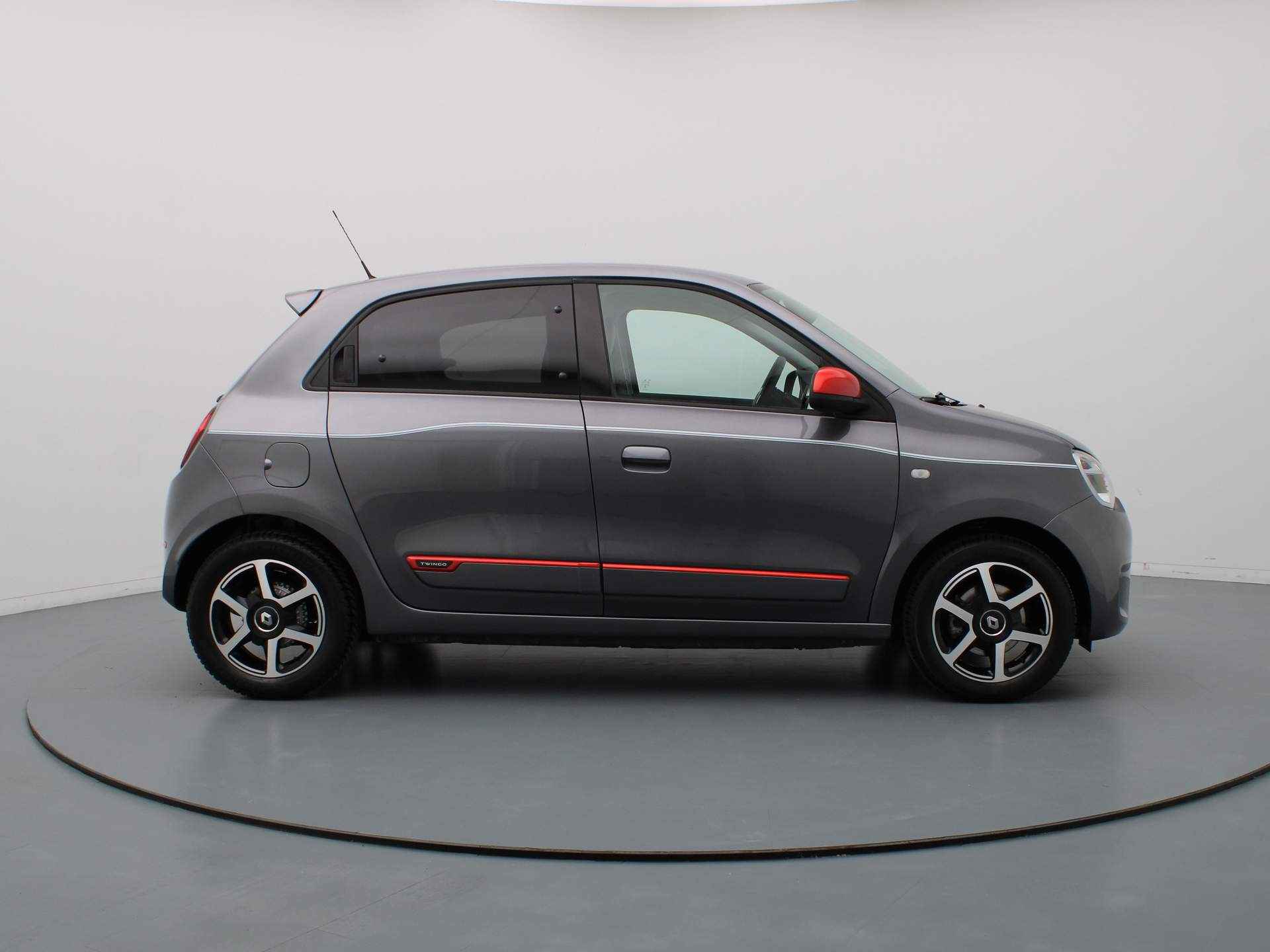 Renault Twingo SCe 75pk Intens Carplay | Climate | Cruise | Parksens. achter - 22/32