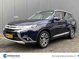 Mitsubishi Outlander 2.0 150pk Instyle Automaat 7 persoons | Schuif-kanteldak | Camera | Trekhaak | Elektrische achterklep | Stoelverwarming | Naviga