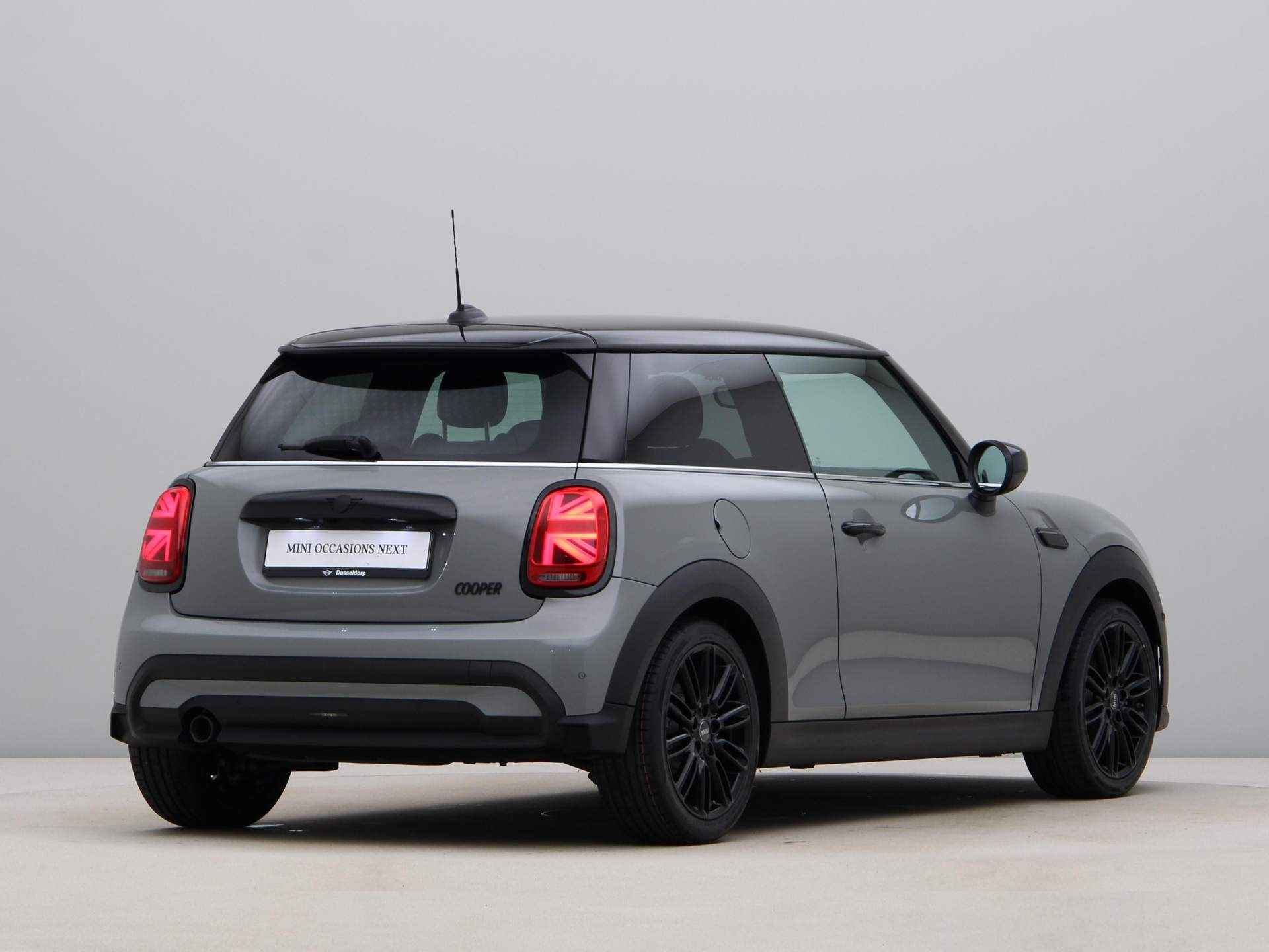 MINI 3-deurs Cooper Classic Aut. - 10/24