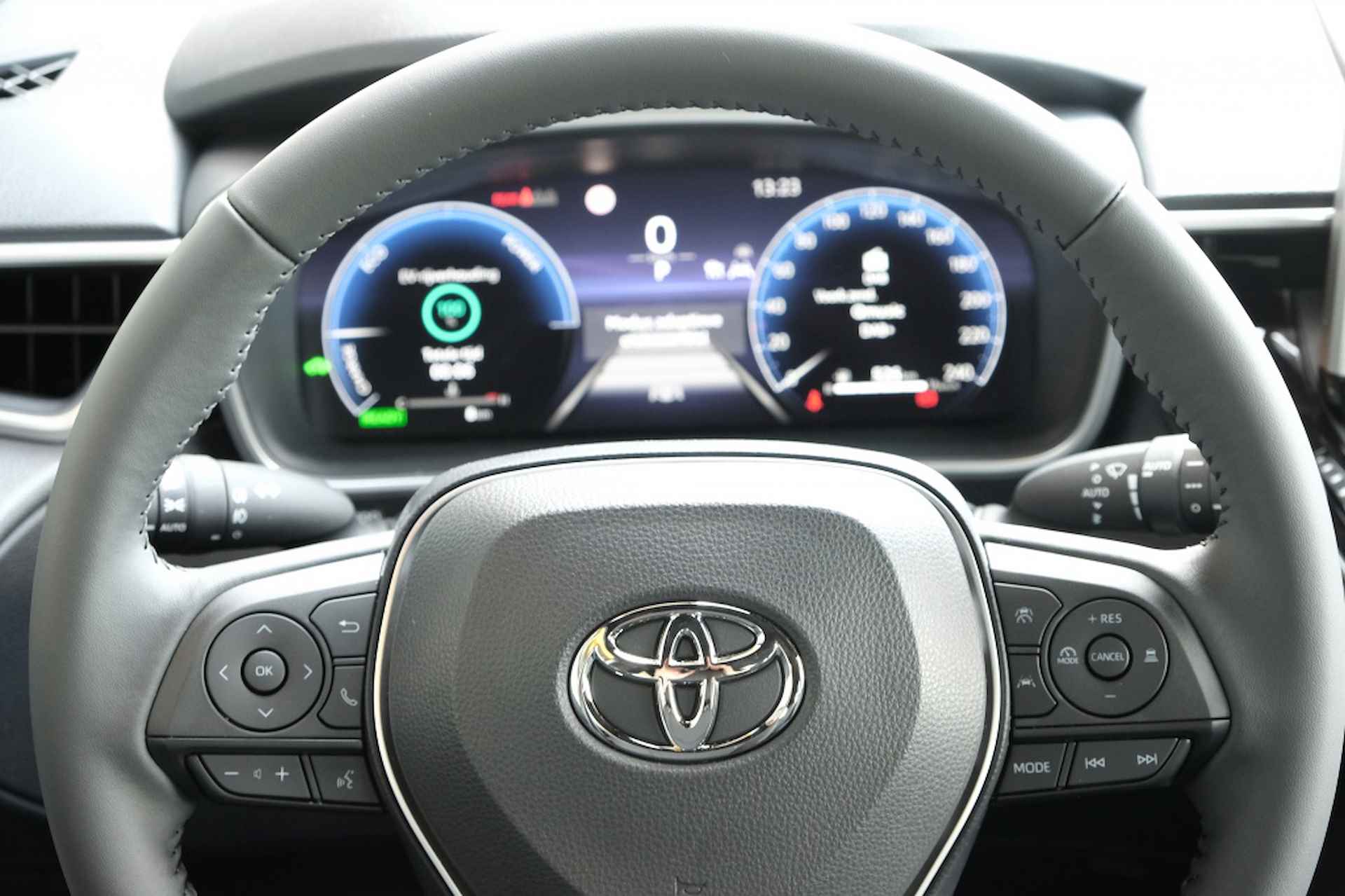 Toyota Corolla Cross 1.8 Hybrid 140PK Active Automaat | Apple CarPlay / Android Auto - 11/41