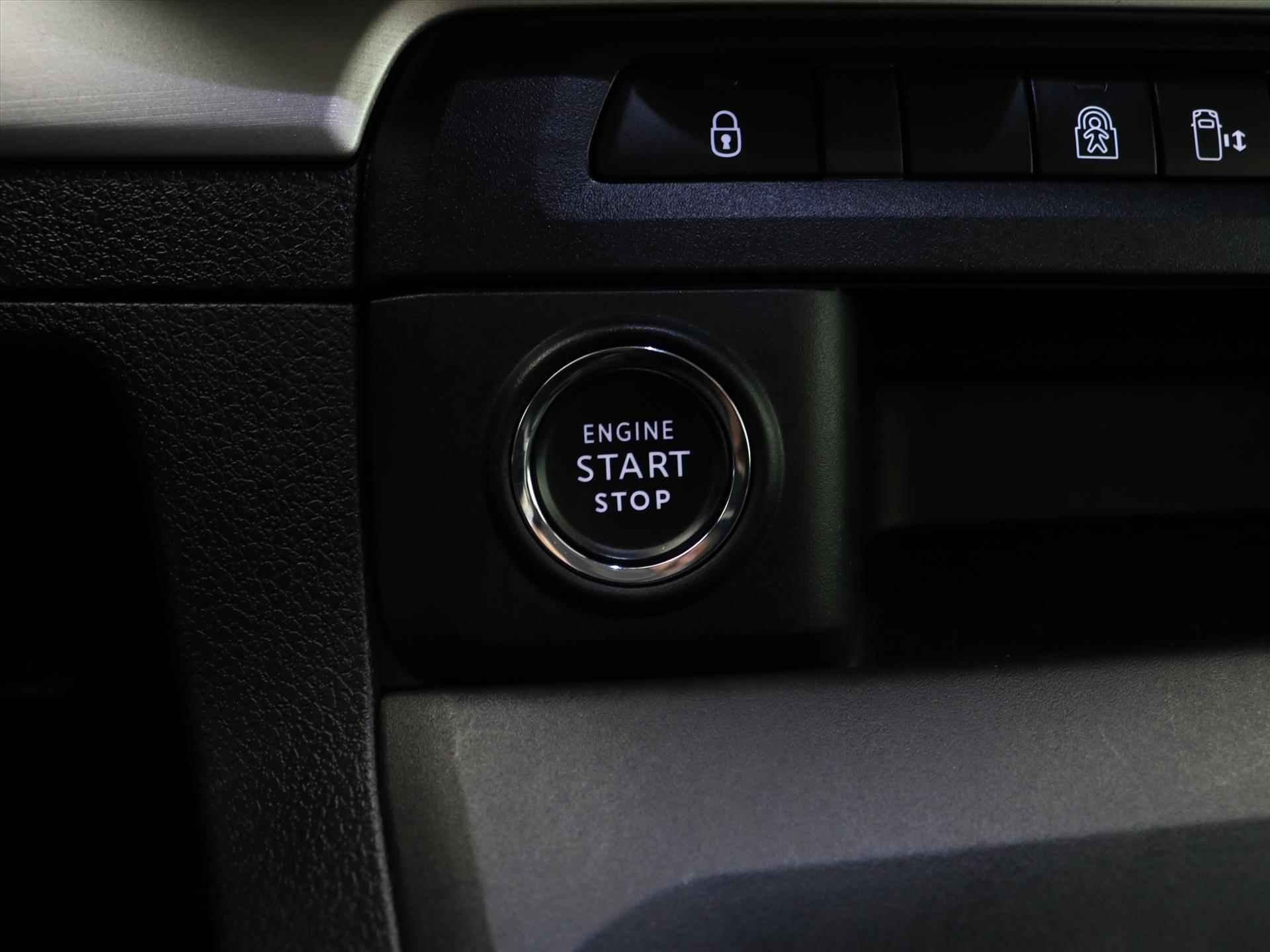 Peugeot Traveller Business VIP 2.0 BlueHDi 150pk | 7 zitter | Camera | Navigatie | Airco | Bluetooth | Stoelverwarming | Start/stop systeem | Cruise control - 21/38