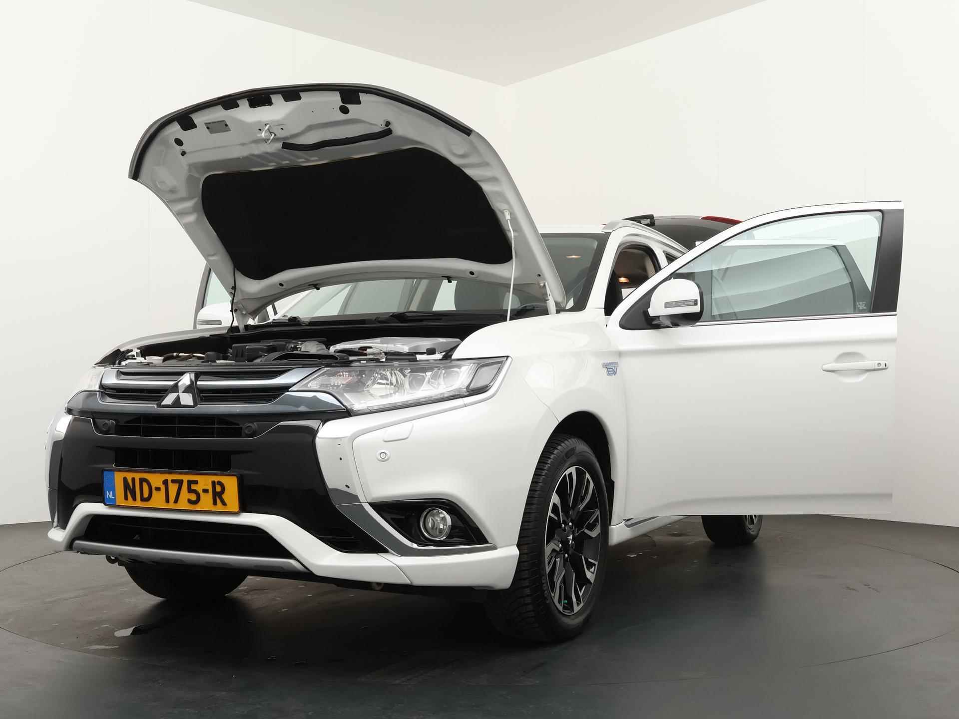 Mitsubishi Outlander 2.0 PHEV instyle - 20/33