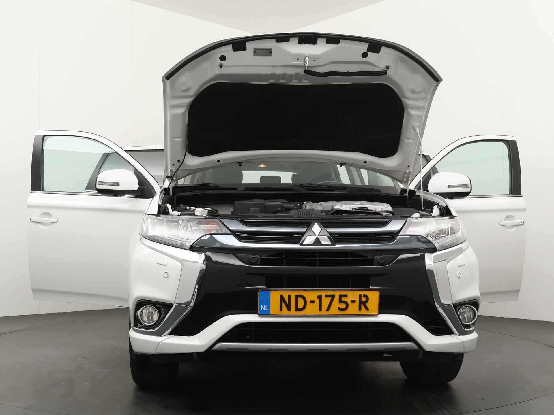 Mitsubishi Outlander 2.0 PHEV instyle - 27/33