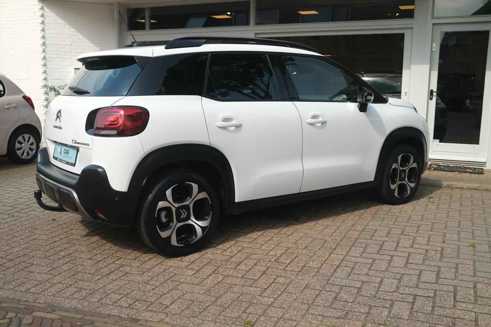 Citroen C3 Aircross PT 110 automaat Shine Trekhaak | Panoramisch schuif- kanteldak - 22/55