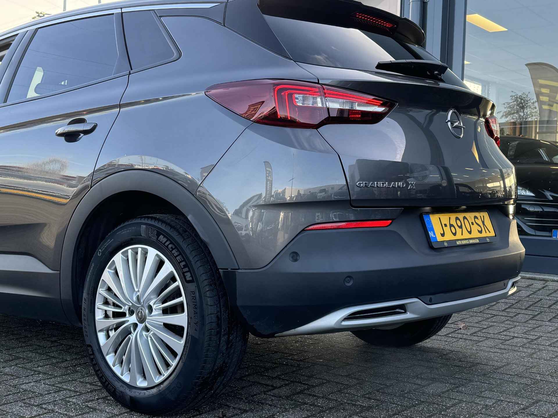 Opel Grandland X 1.6 Turbo Innovation Werkelijk prachtige en 100% dealer onderhouden 180 pk AUT met o.a. Leer | Stoelkoeling en verwarming | LED | Navigatie | Clima | 18" | Carplay - 8/52