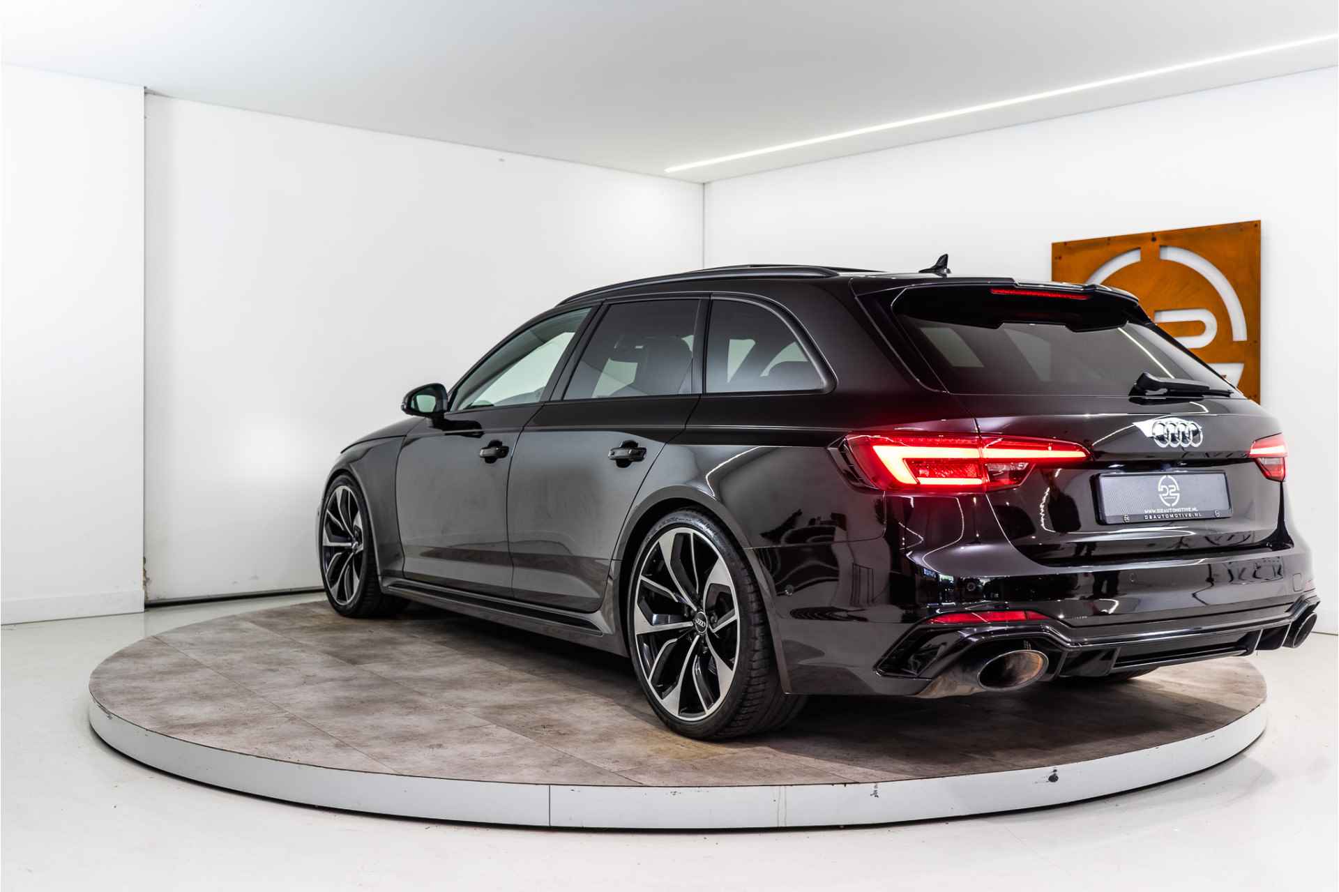 Audi RS4 Avant 2.9 TFSI RS 4 Quattro Pro Line+ 451PK | Dynamic+ | Keramisch | Pano | Matrix | Ambient | VOL! 12 MND Garantie - 4/49