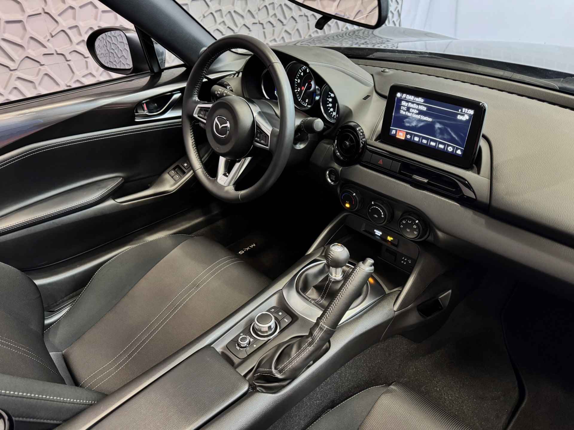 Mazda MX-5 1.5 EXCLUSIVE LINE 05/2024 CRUISE CARPLAY NAVI - 32/79