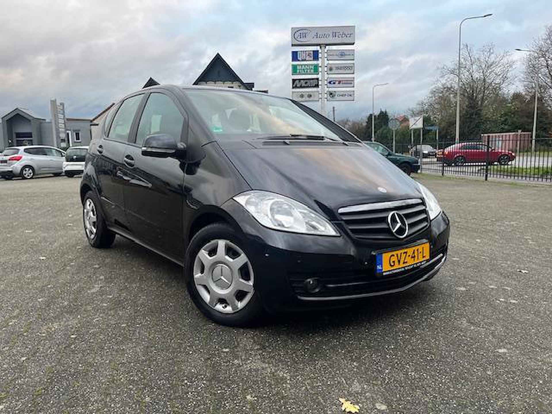 Mercedes-Benz A-klasse 180 5-drs Automaat inclusief 1 jaar Bovag garantie Mercedes-Benz A-klasse 5-drs Aitomaat incl 1 jaar Bovag garantie 180 5-drs Automaat inclusief 1 jaar Bovag garantie Mercedes-Benz A-klasse 180 Business Class Mercedes-benz A 180 - 21/24