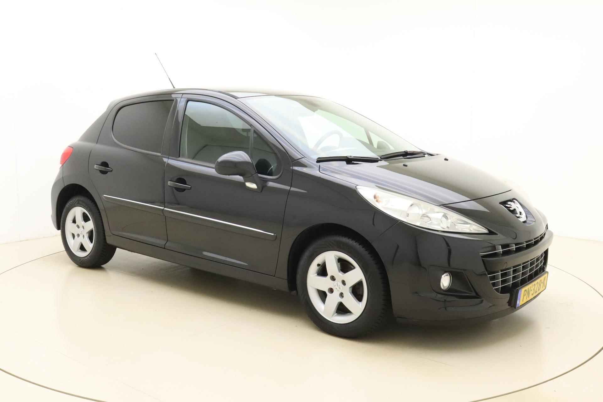 Peugeot 207 1.4 Acces Lite | Climate control | Cruise control | Getint glas | 5drs | Lichtmetalen velgen - 9/28