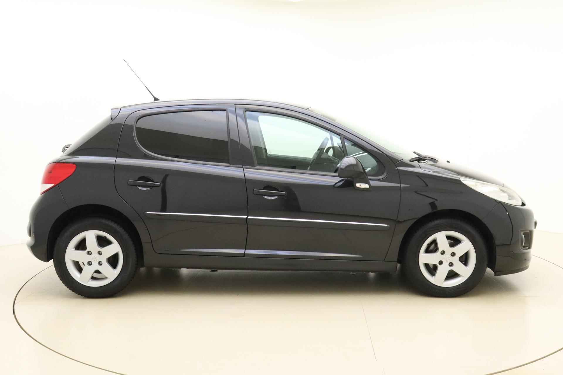 Peugeot 207 1.4 Acces Lite | Climate control | Cruise control | Getint glas | 5drs | Lichtmetalen velgen - 10/28