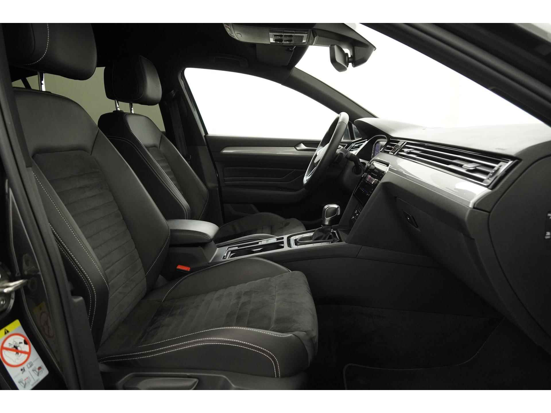 Volkswagen Passat 1.4 TSI PHEV GTE | Active Info Display | Camera | Alcantara | Zondag Open! - 3/42