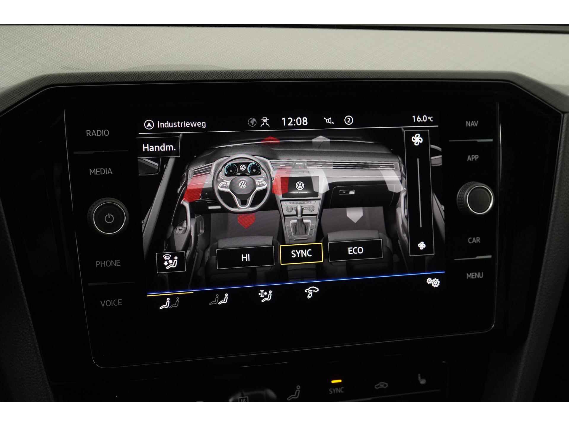 Volkswagen Passat 1.4 TSI PHEV GTE | Active Info Display | Camera | Alcantara | Zondag Open! - 10/42