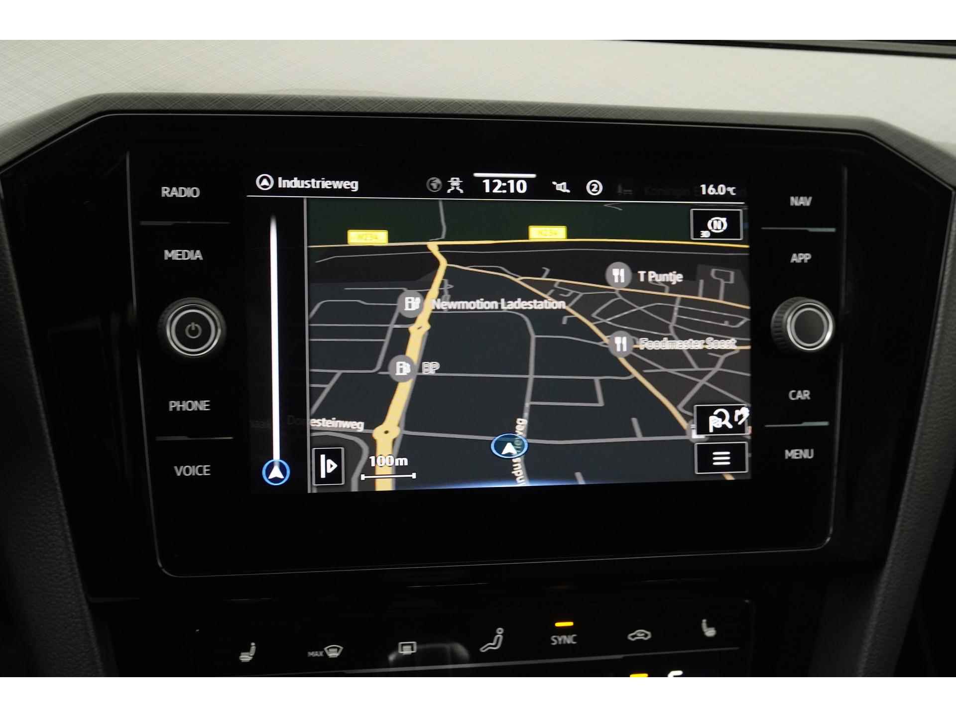 Volkswagen Passat 1.4 TSI PHEV GTE | Active Info Display | Camera | Alcantara | Zondag Open! - 13/42