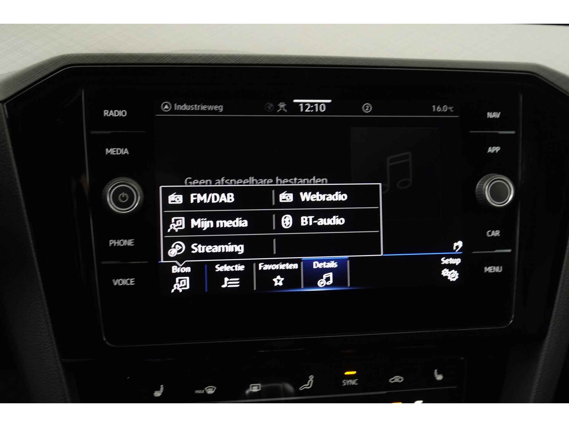 Volkswagen Passat 1.4 TSI PHEV GTE | Active Info Display | Camera | Alcantara | Zondag Open! - 15/42