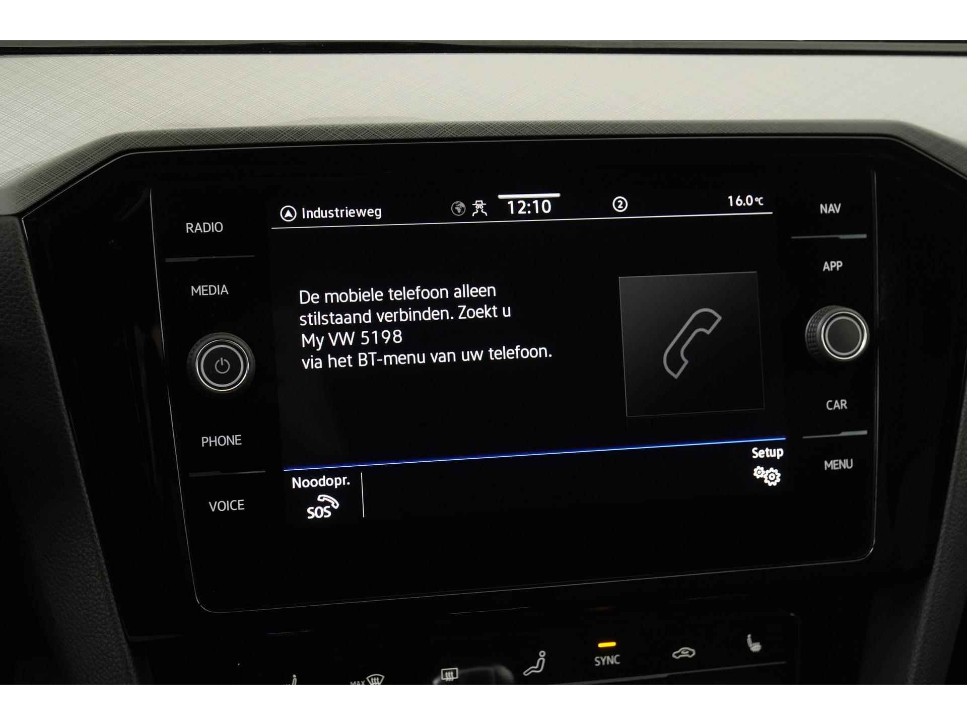 Volkswagen Passat 1.4 TSI PHEV GTE | Active Info Display | Camera | Alcantara | Zondag Open! - 17/42