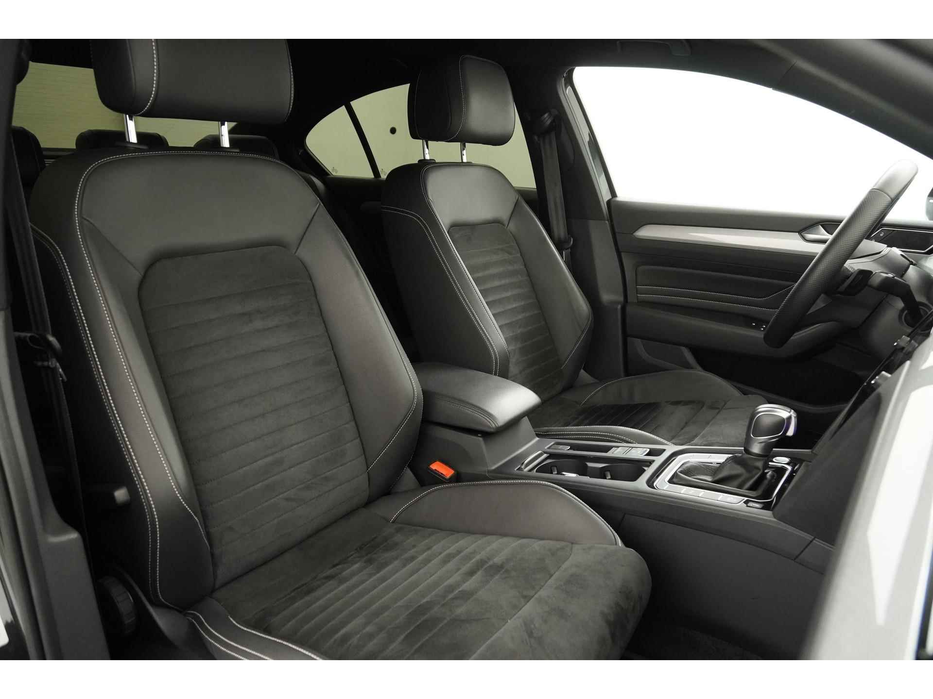 Volkswagen Passat 1.4 TSI PHEV GTE | Active Info Display | Camera | Alcantara | Zondag Open! - 26/42