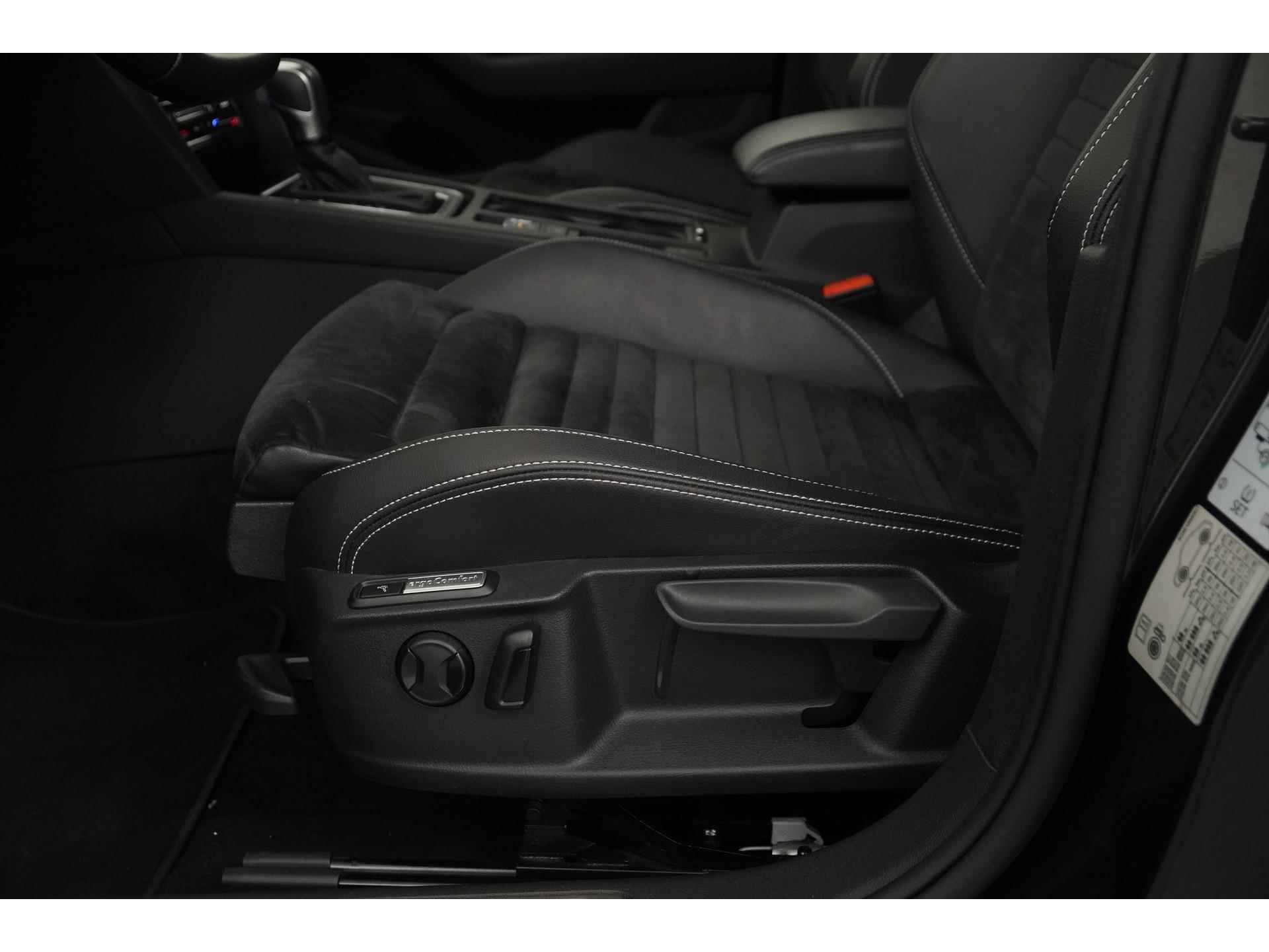Volkswagen Passat 1.4 TSI PHEV GTE | Active Info Display | Camera | Alcantara | Zondag Open! - 27/42