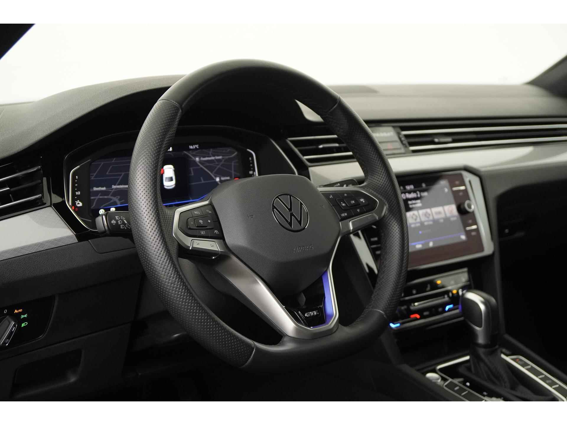 Volkswagen Passat 1.4 TSI PHEV GTE | Active Info Display | Camera | Alcantara | Zondag Open! - 34/42