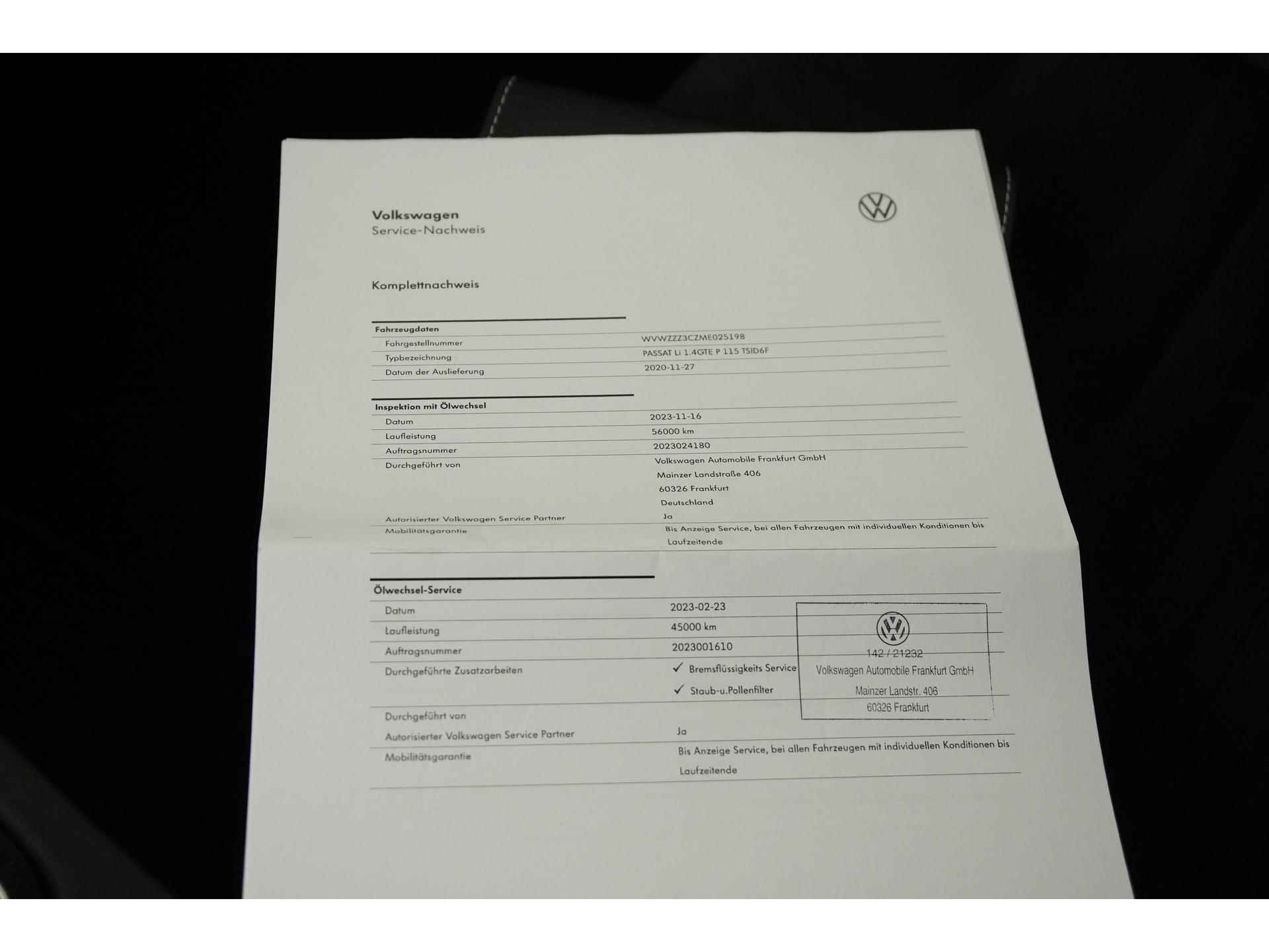 Volkswagen Passat 1.4 TSI PHEV GTE | Active Info Display | Camera | Alcantara | Zondag Open! - 41/42