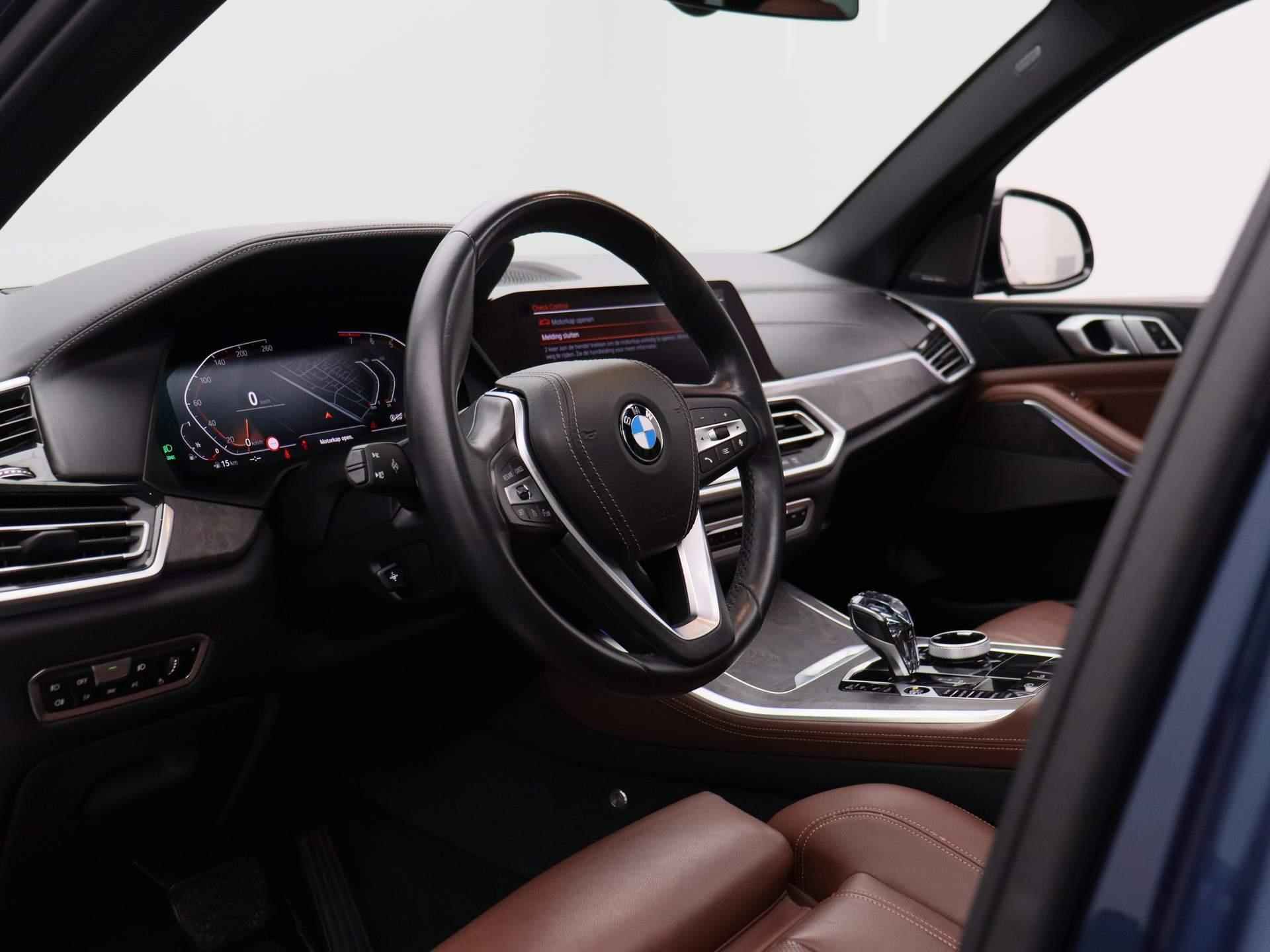 BMW X5 xDrive40i High Executive | PANORAMADAK | HARMAN KARDON | NAVIGATIE | MEMORY SEATS | LEDEREN BEKLEDING | HEAD UP DISPLAY | 360 CAMERA | ELEKTRISCHE BEDIENBARE ACHTERKLEP | - 33/43