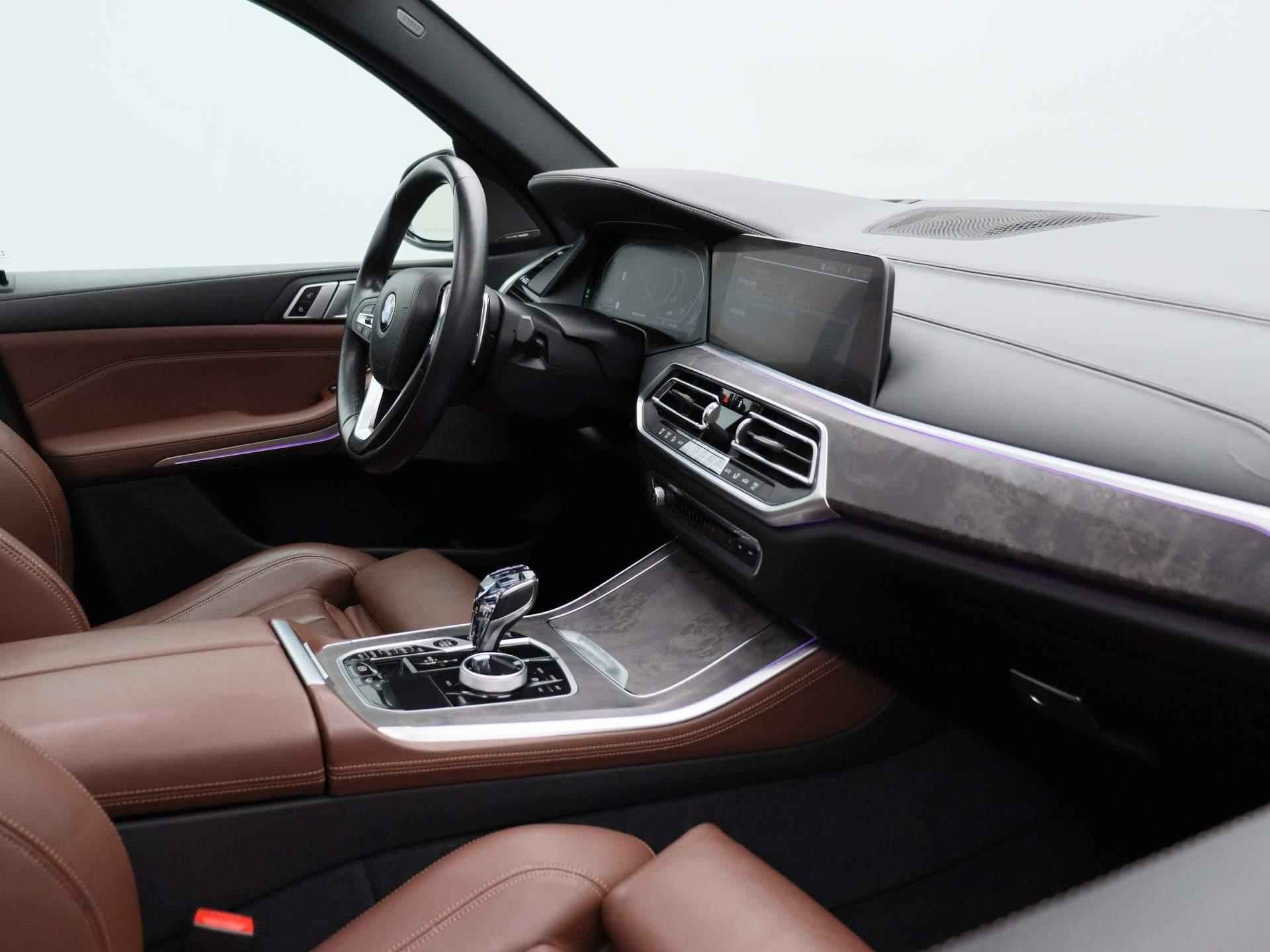 BMW X5 xDrive40i High Executive | PANORAMADAK | HARMAN KARDON | NAVIGATIE | MEMORY SEATS | LEDEREN BEKLEDING | HEAD UP DISPLAY | 360 CAMERA | ELEKTRISCHE BEDIENBARE ACHTERKLEP | - 36/43
