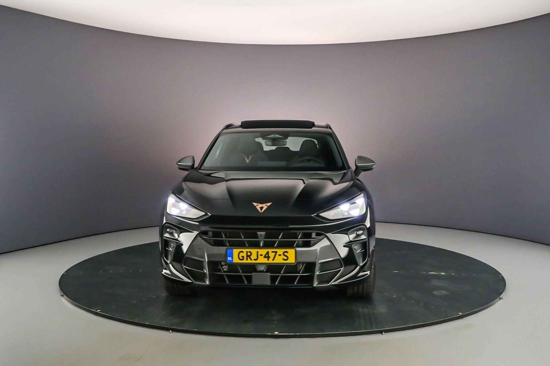 CUPRA Terramar VZ Performance 1.5 TSI e-Hybrid 272pk DSG Automaat Panoramadak, Adaptive cruise control, Navigatie, Elektrische achterklep, 360 camera, Achteruitrijcamera, Stuurwiel verwarmd - 9/63