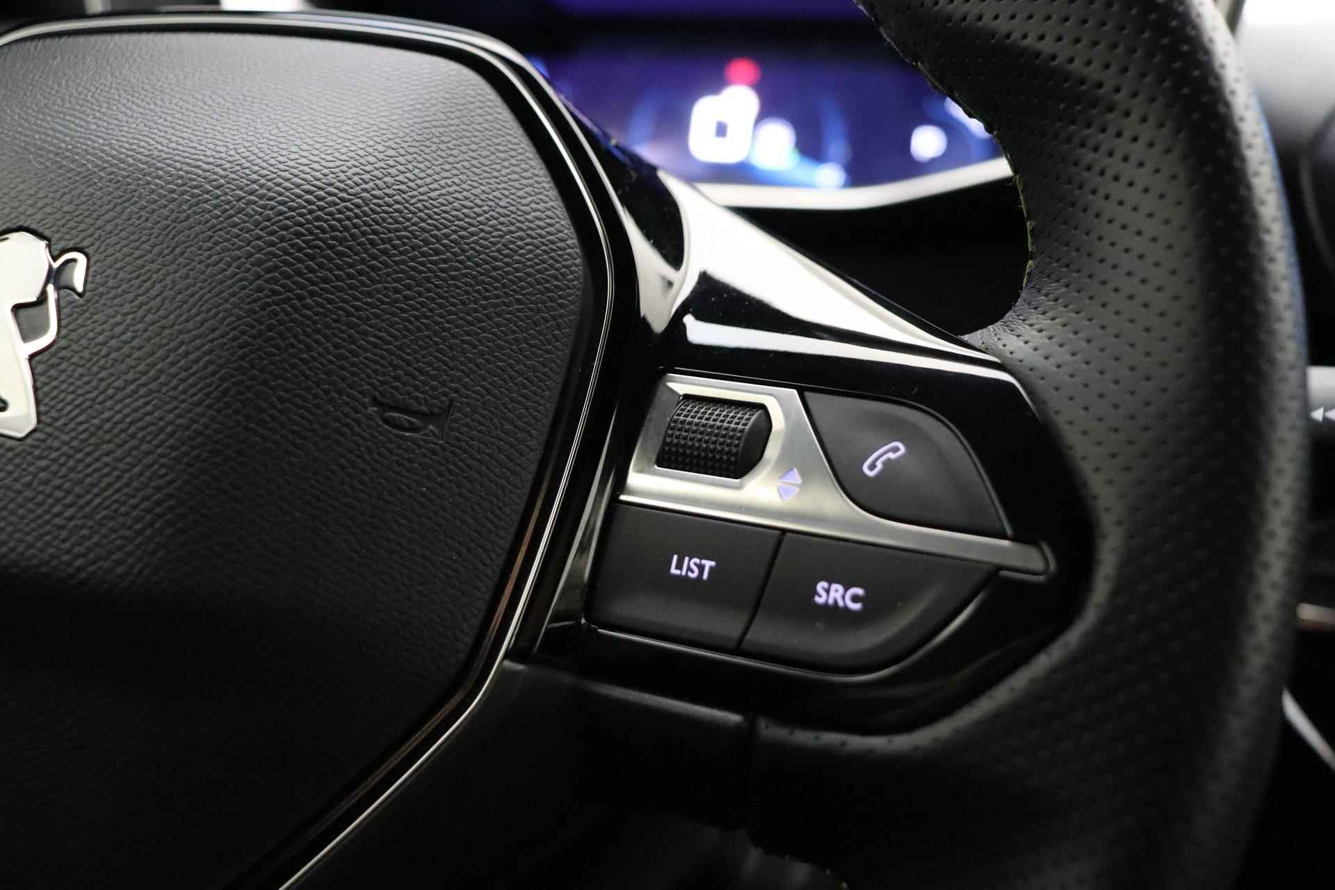 Peugeot e-2008 EV GT Pack 50 kWh | Achteruitrijcamera | Navi | Parkeersensoren V+A | Adaptive cruise control | Dodehoekdetectie - 20/33