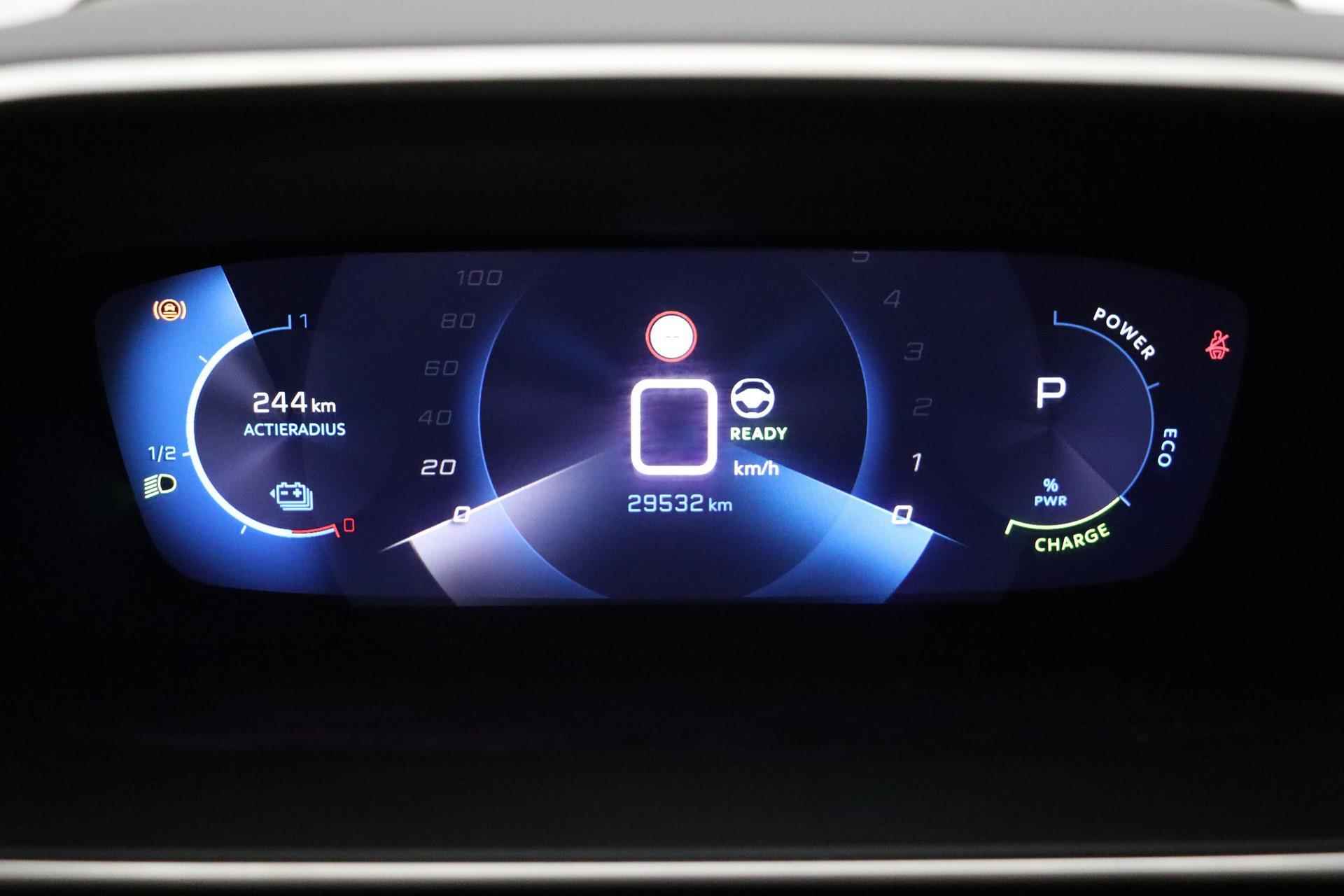Peugeot e-2008 EV GT Pack 50 kWh | Achteruitrijcamera | Navi | Parkeersensoren V+A | Adaptive cruise control | Dodehoekdetectie - 29/33