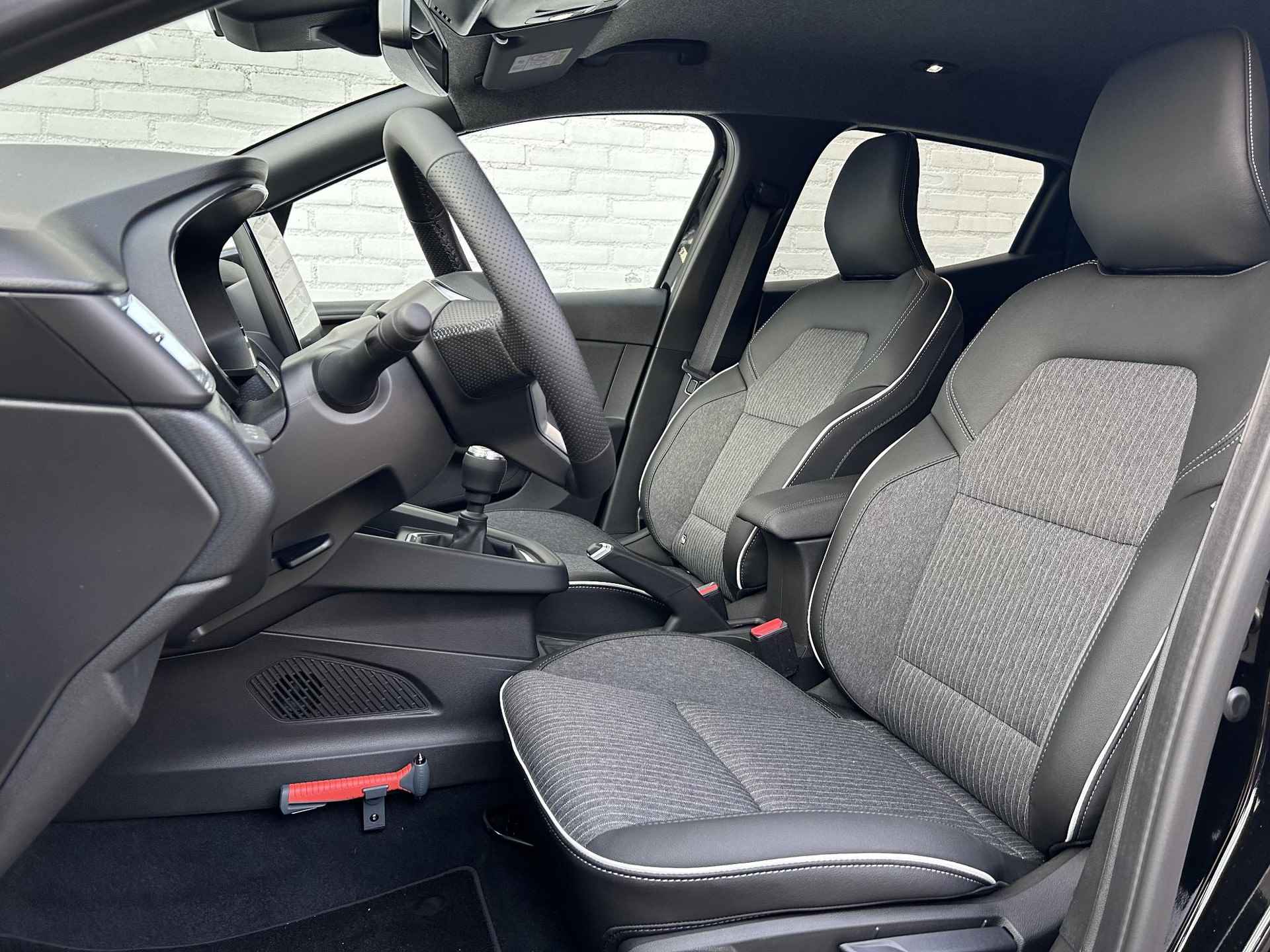 Mitsubishi Colt 1.0T MT First Edition / DEMO / 8 jaar fabrieksgarantie / Adaptieve cruise Control / stoel + stuur verwarming /  Apple carplay & Android auto / Dodehoek detectie / LED / Navigatie / achteruitrij camera / Keyless / - 16/53