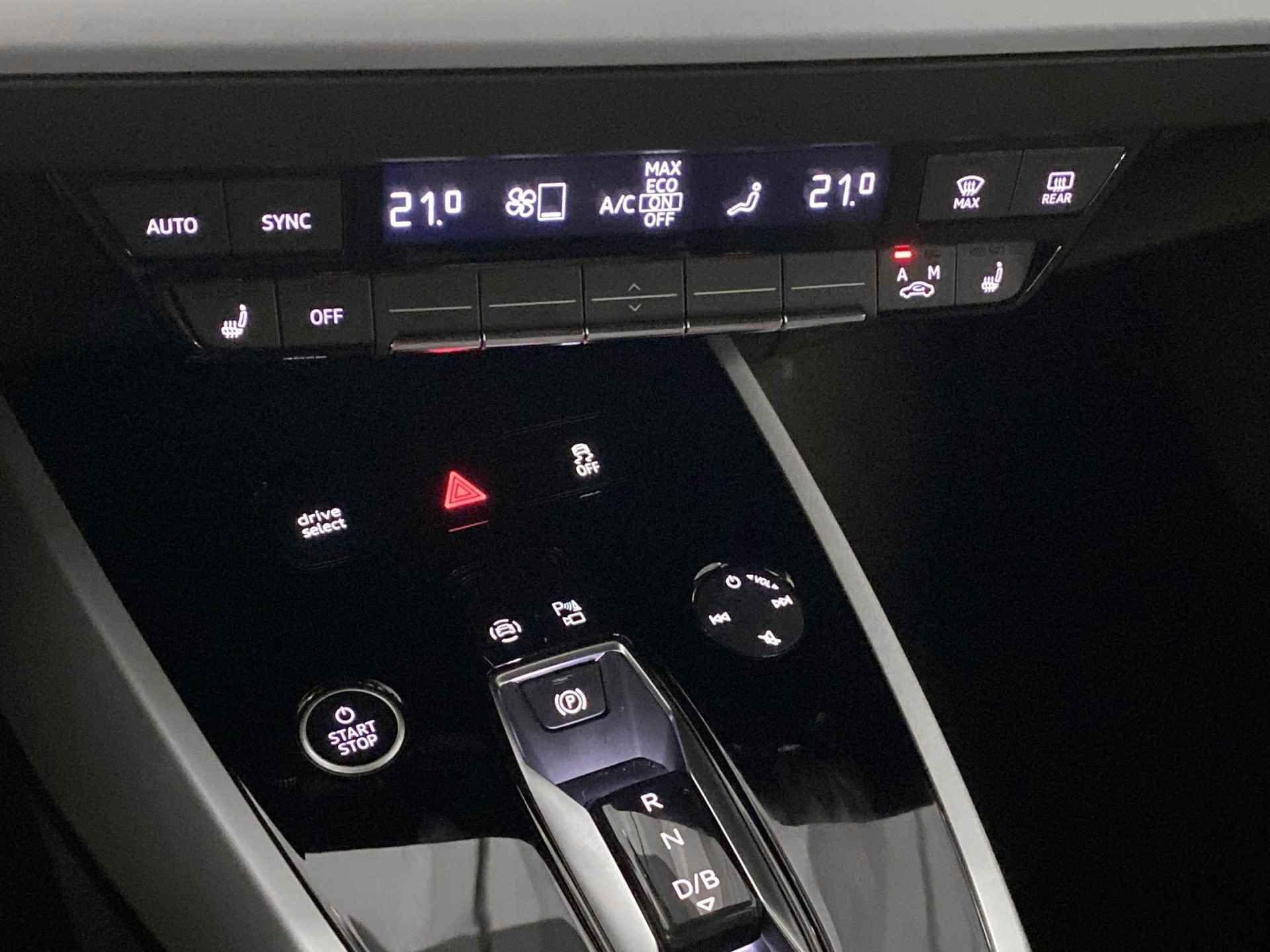 Audi Q4 Sportback e-tron 40 77 kWh | Klimaatregelingpakket | Assistentiepakket plus | Achteruitrijcamera - 19/29