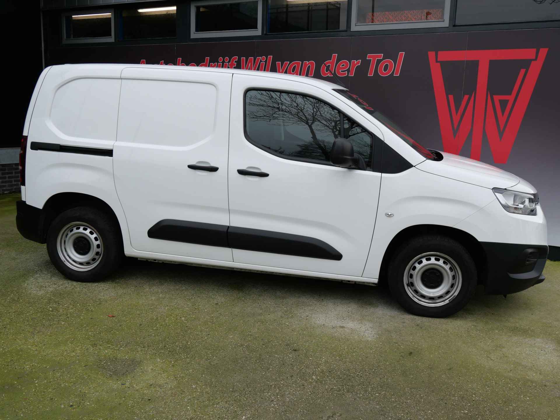 Toyota PROACE CITY 1.5 D-4D COOL COMFORT | MARGE | CRUISE | AIRCO | SCHUIFDEUR | ALL-IN!! - 1/17