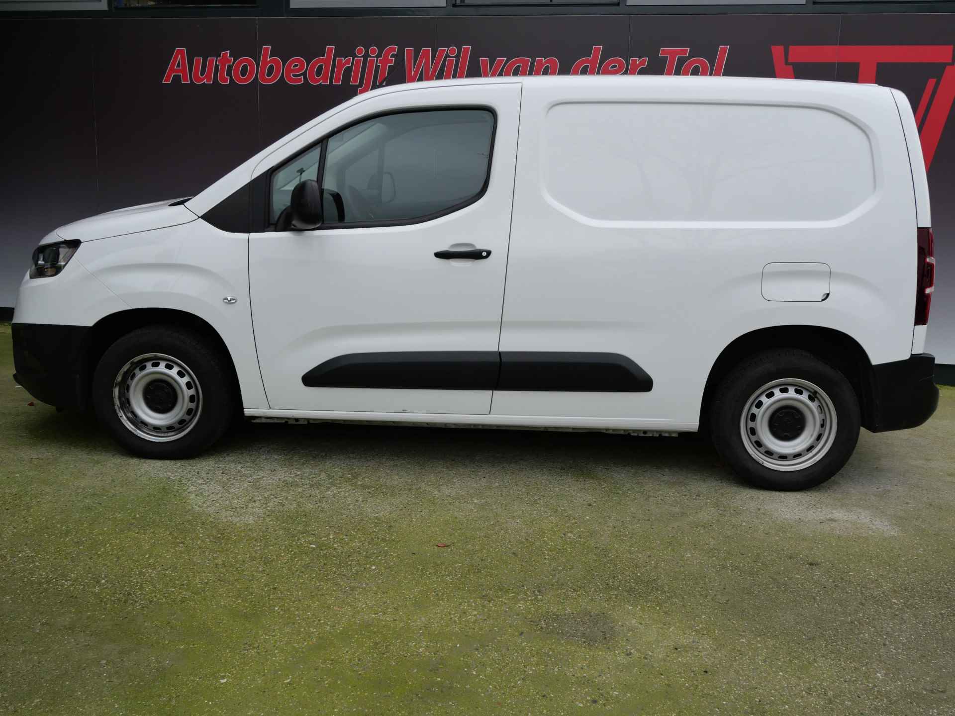 Toyota PROACE CITY 1.5 D-4D COOL COMFORT | MARGE | CRUISE | AIRCO | SCHUIFDEUR | ALL-IN!! - 4/17