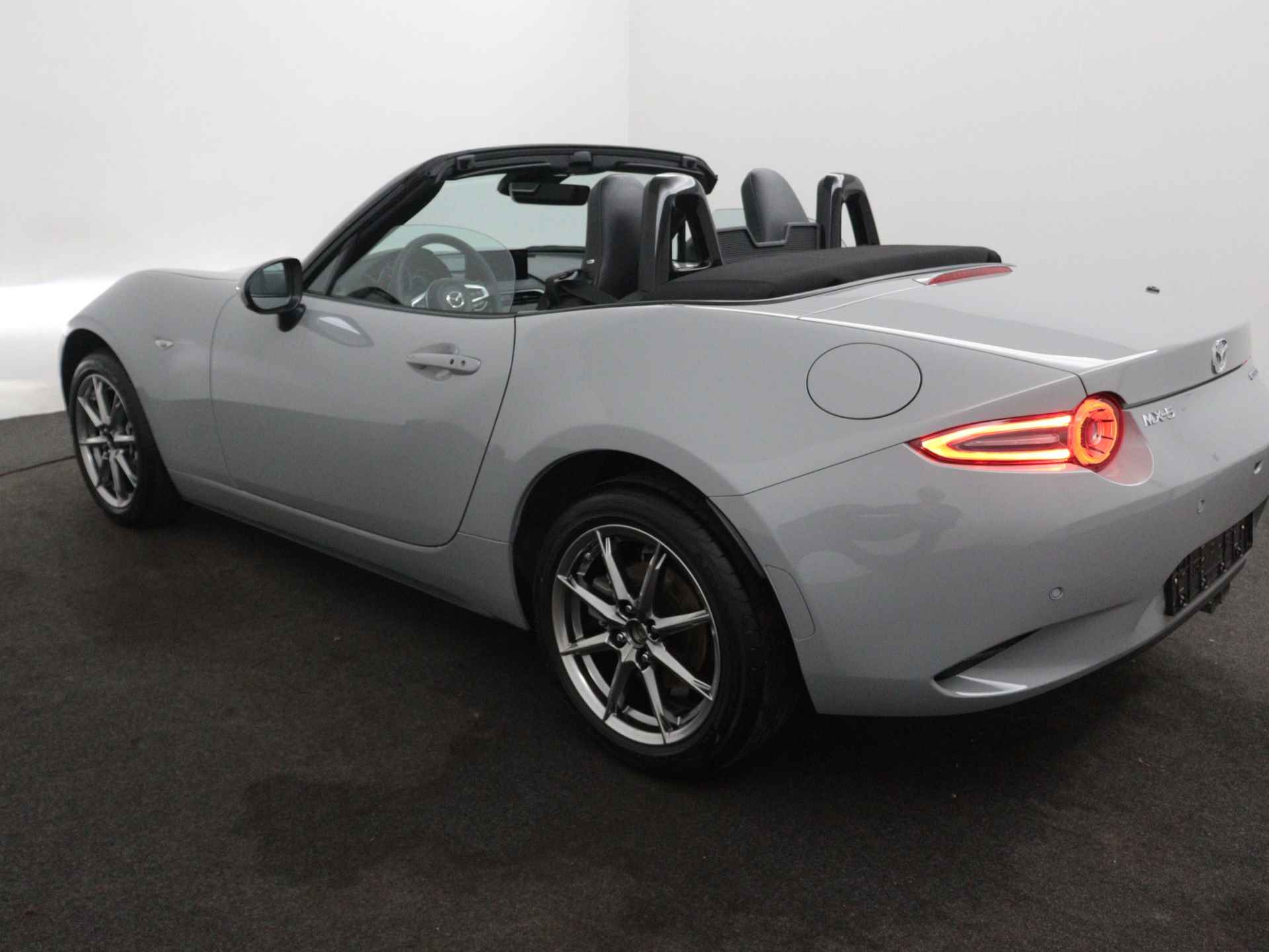 Mazda MX-5 1.5 SkyActiv-G 132 Exclusive-Line | Incl. € 3.000,- instapvoordeel | Direct leverbaar in verschillende kleuren en uitvoeringen - 33/41