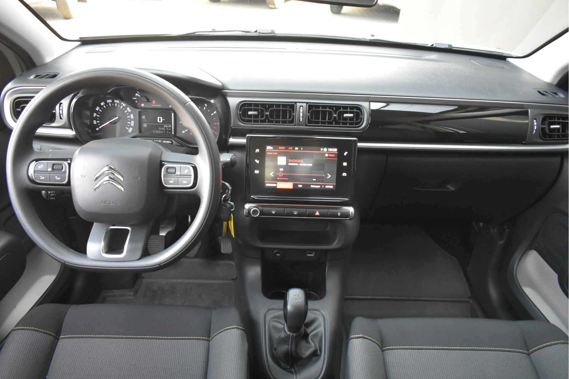 Citroën C3 1.2 PureTech C-Series | Stoelverwarming | Climate Control | Apple Carplay | Android Auto | Cruise Control !! - 11/34