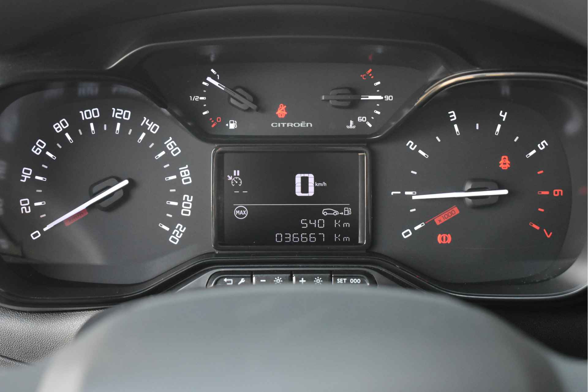 Citroën C3 1.2 PureTech C-Series | Stoelverwarming | Climate Control | Apple Carplay | Android Auto | Cruise Control !! - 13/34
