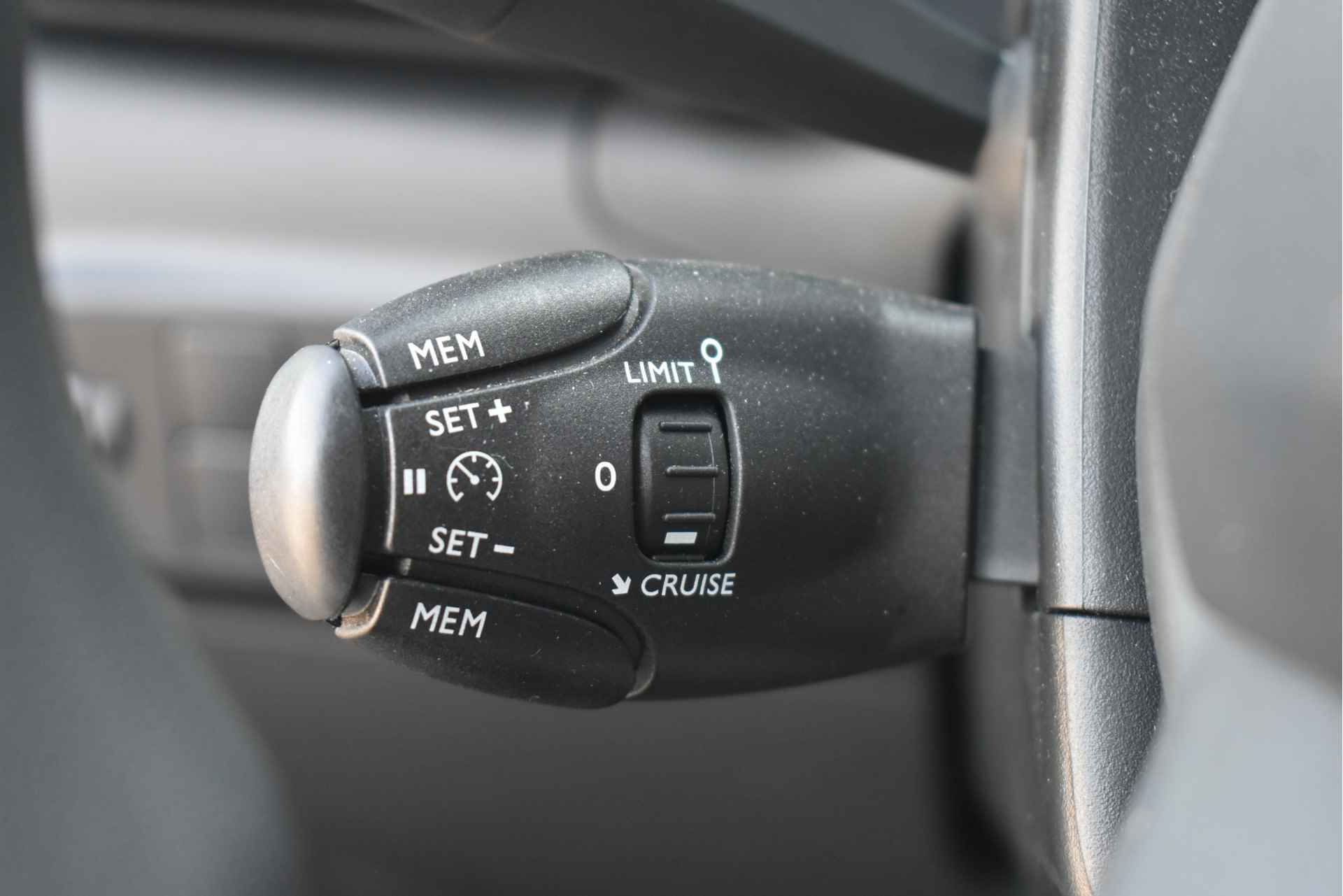 Citroën C3 1.2 PureTech C-Series | Stoelverwarming | Climate Control | Apple Carplay | Android Auto | Cruise Control !! - 16/34