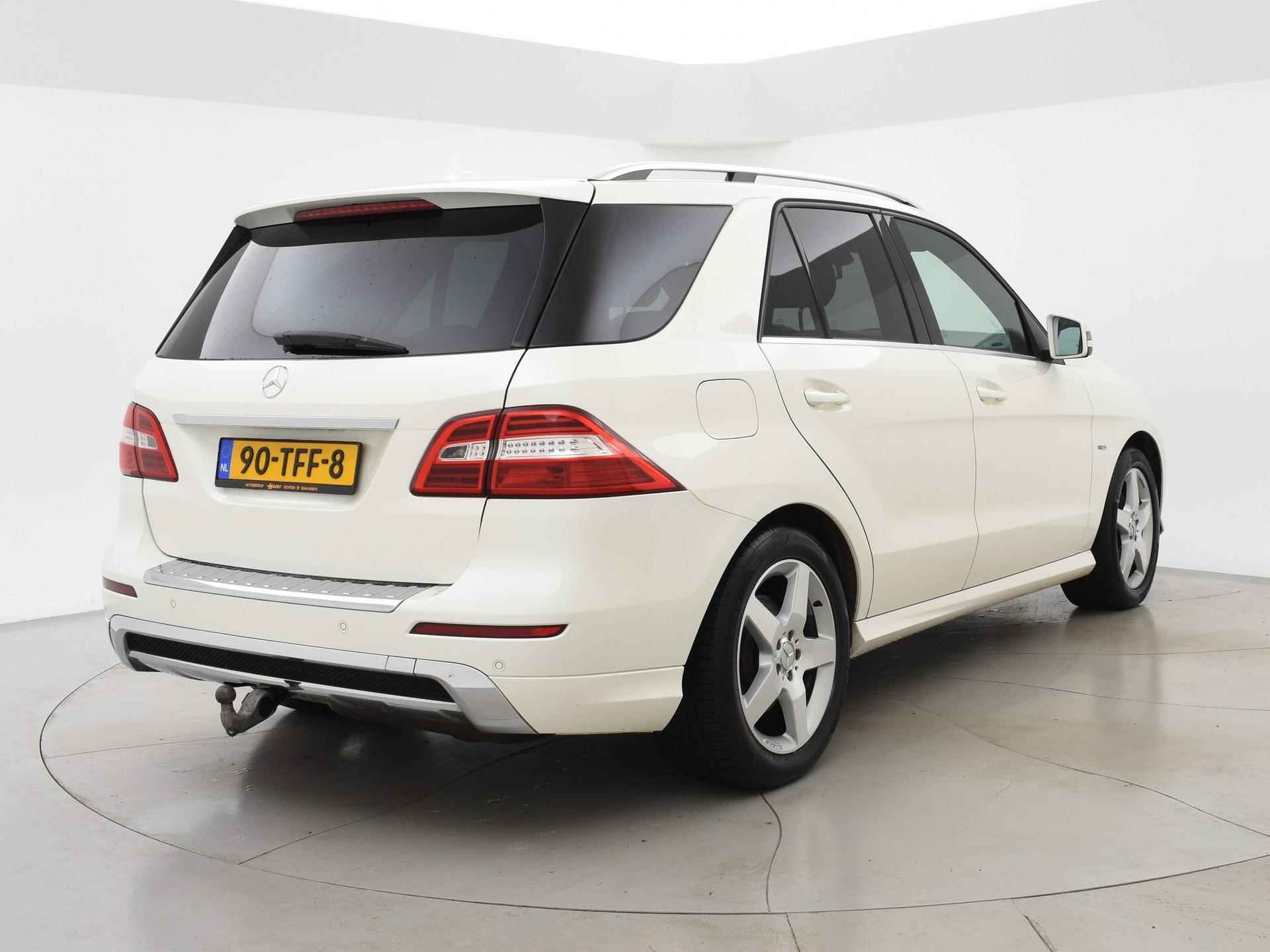 Mercedes-Benz M-klasse 250 BLUETEC 4M EURO 6 - AMG SPORT + LUCHTVERING / PANORAMA / 3500 KG TREKHAAK - 3/35