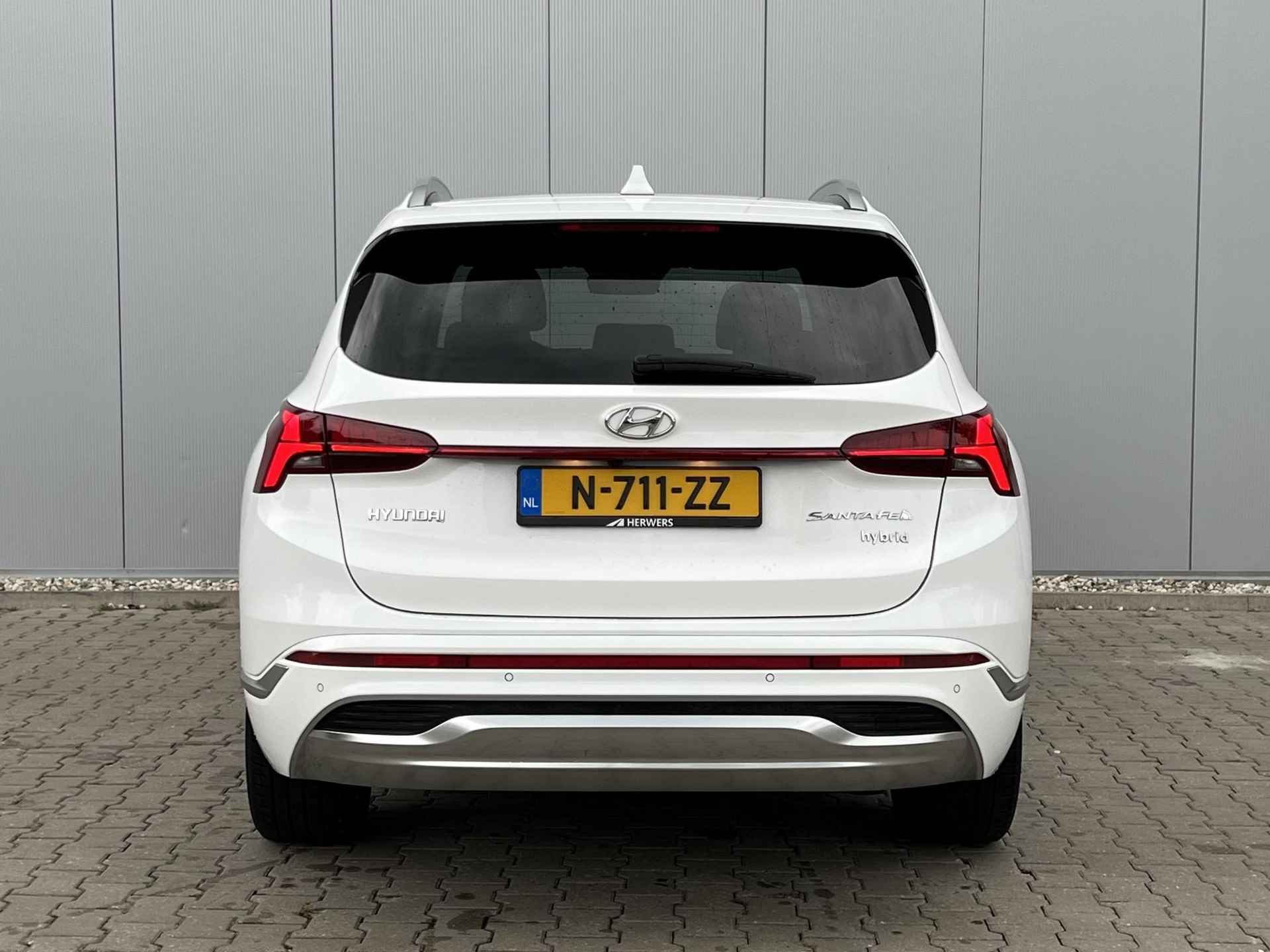 Hyundai Santa Fe 1.6 T-GDI 230 pk HEV Premium Sky Navigatie / 1650 trekgewicht /Elektrische stoelverstelling met Geheugenfunctie / Achteruitrijcamera / Stoelverwarming / Schuif- Kantel dak / - 31/35