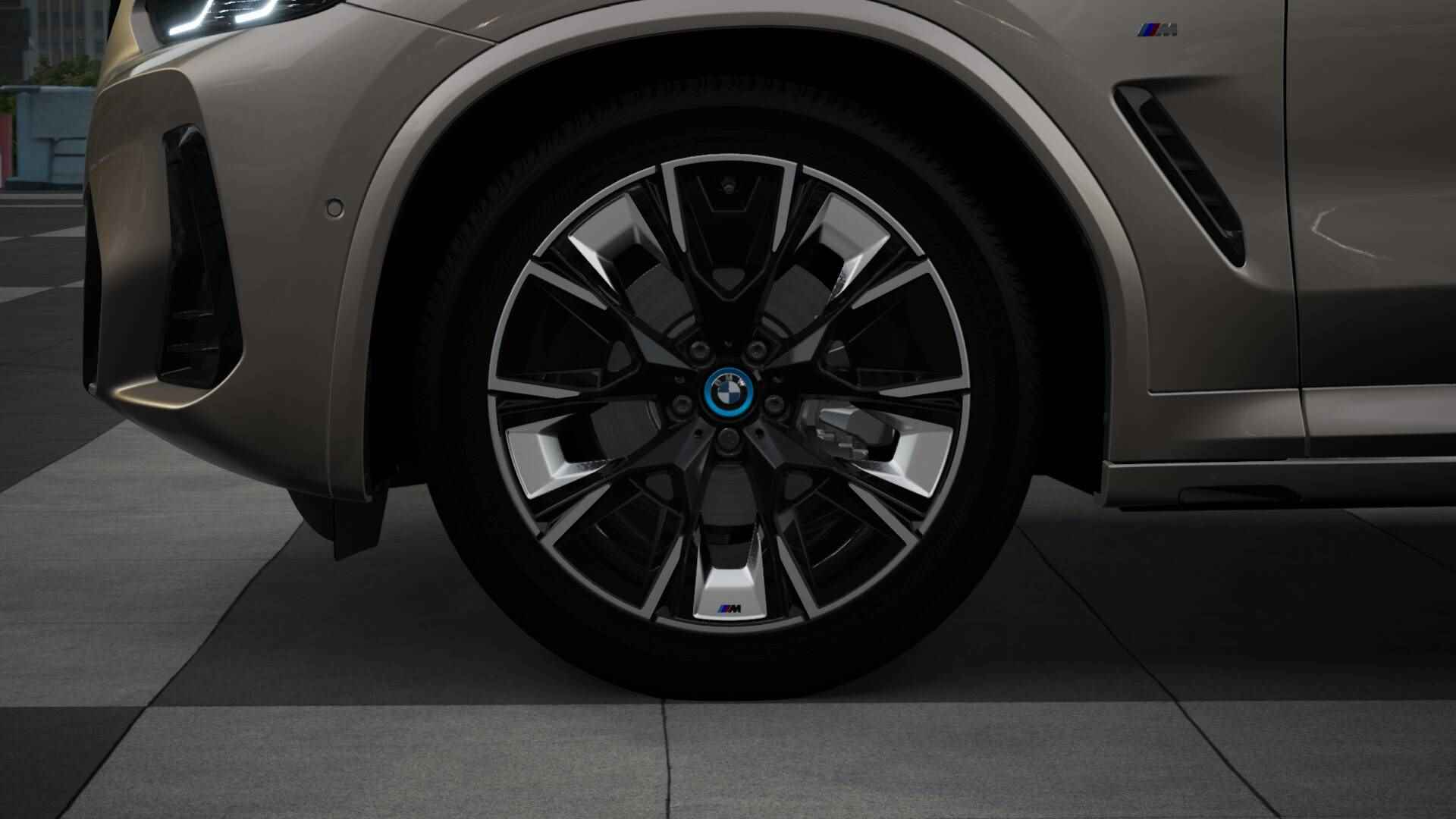 BMW iX3 High Executive 80 kWh / Trekhaak / Sportstoelen / Adaptief M Onderstel / Adaptieve LED / Parking Assistant Plus / Comfort Access / Harman Kardon - 10/11