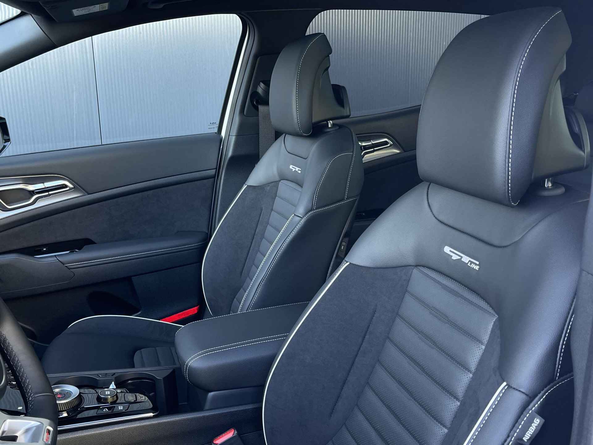 Kia Sportage 1.6 T-GDi Hybrid GT-PlusLine | *Niet op voorraad* | Nu €2.000,- Korting! | * Nu te bestellen* | Black Edition | Navi | 360 Camera | Clima | Schuif-/kanteldak | Memory stoel | Matrix LED - 13/40