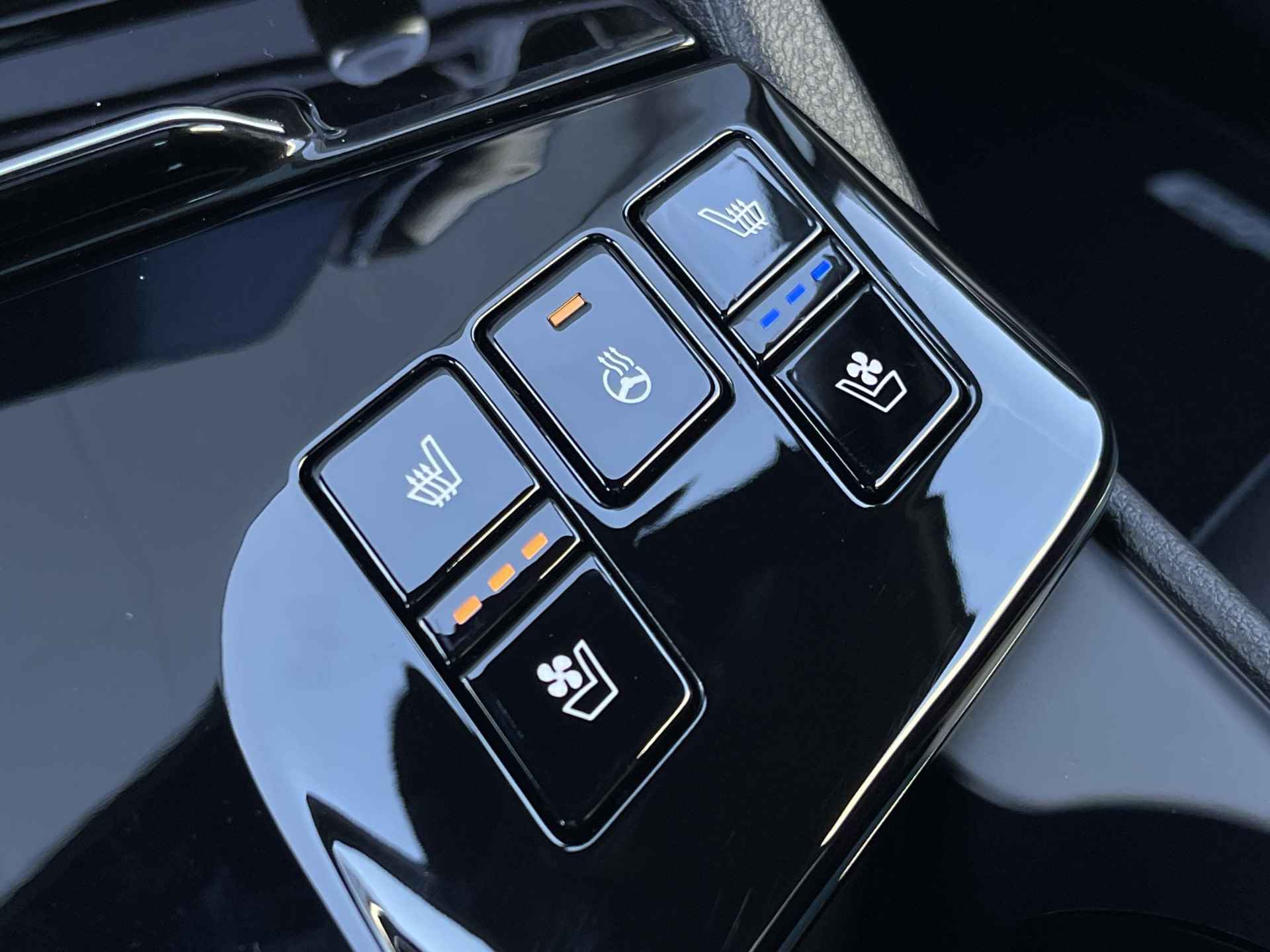 Kia Sportage 1.6 T-GDi Hybrid GT-PlusLine | *Niet op voorraad* | Nu €2.000,- Korting! | * Nu te bestellen* | Black Edition | Navi | 360 Camera | Clima | Schuif-/kanteldak | Memory stoel | Matrix LED - 30/40