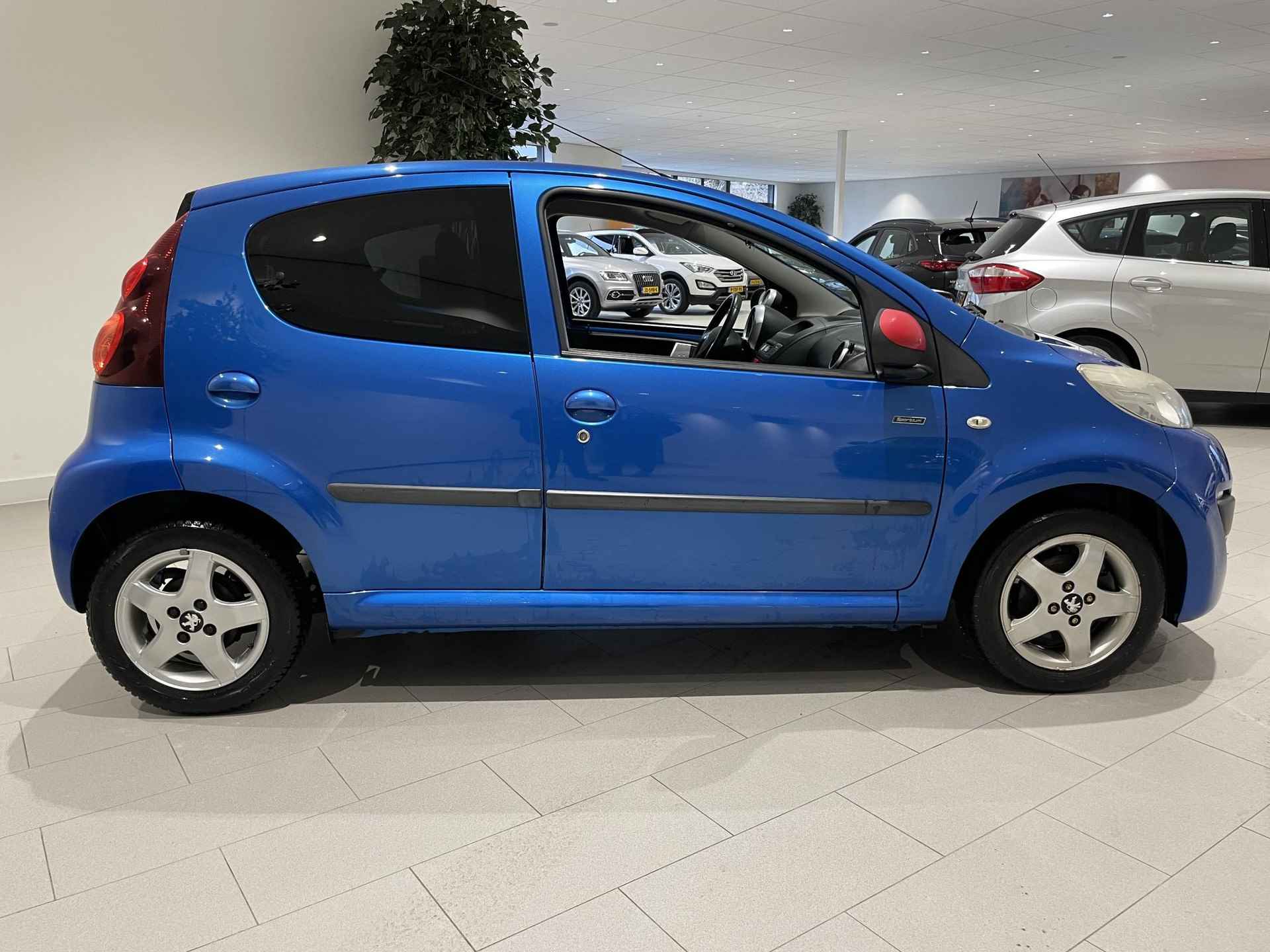 Peugeot 107 1.0 Sportium 68 PK | Airco | Toerentalsensor | Getinte Ruiten | AUX | CD-speler | - 6/19