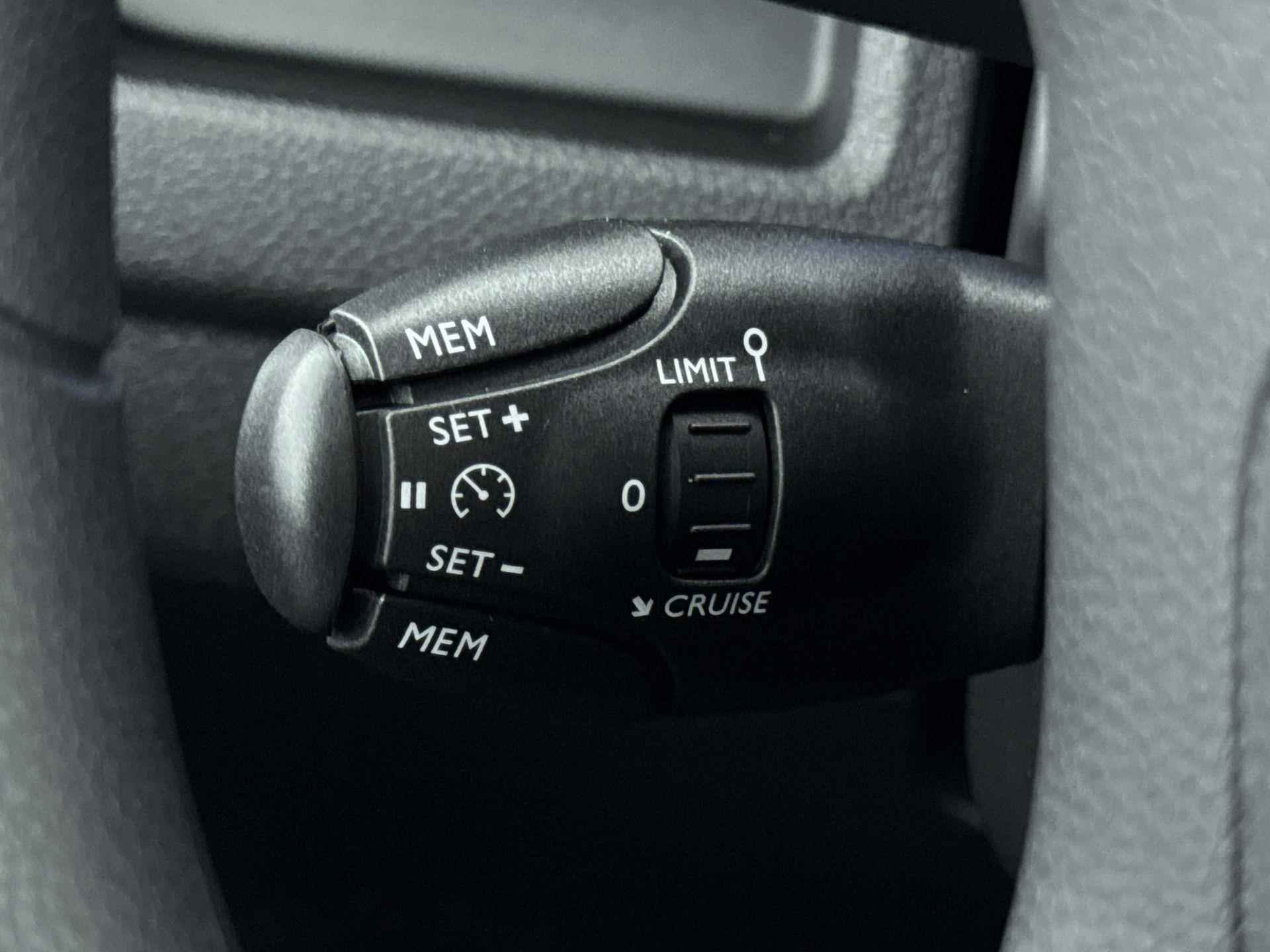 Peugeot e-Expert 75 kWh Standard | DEMO | Personen Vervoer | Navigatie | Camera | - 17/34