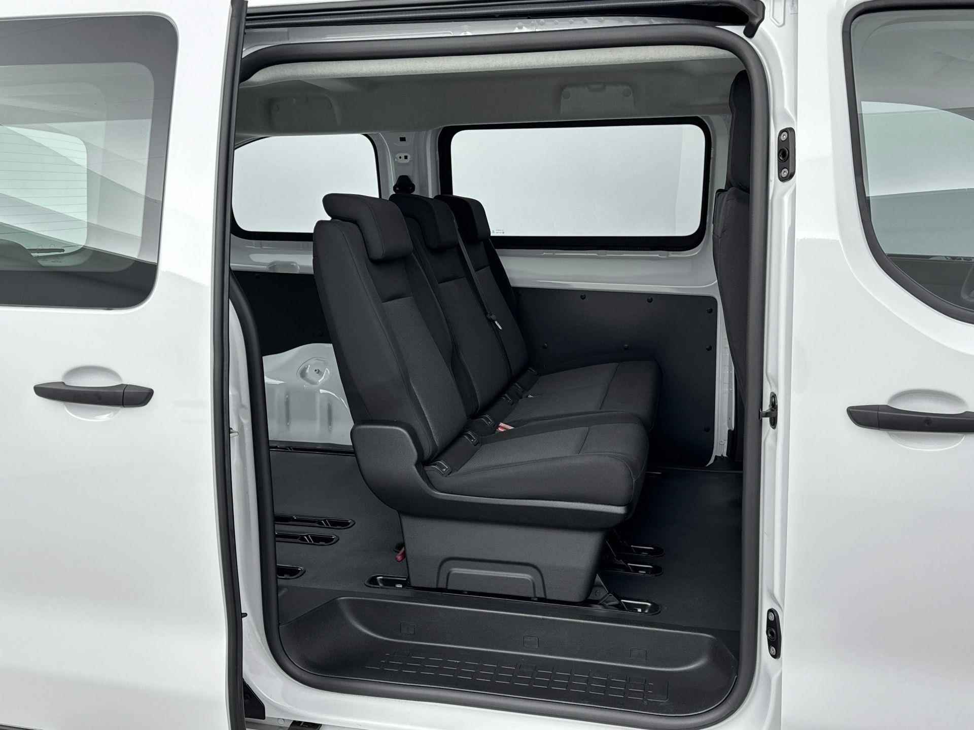 Peugeot e-Expert 75 kWh Standard | DEMO | Personen Vervoer | Navigatie | Camera | - 26/34