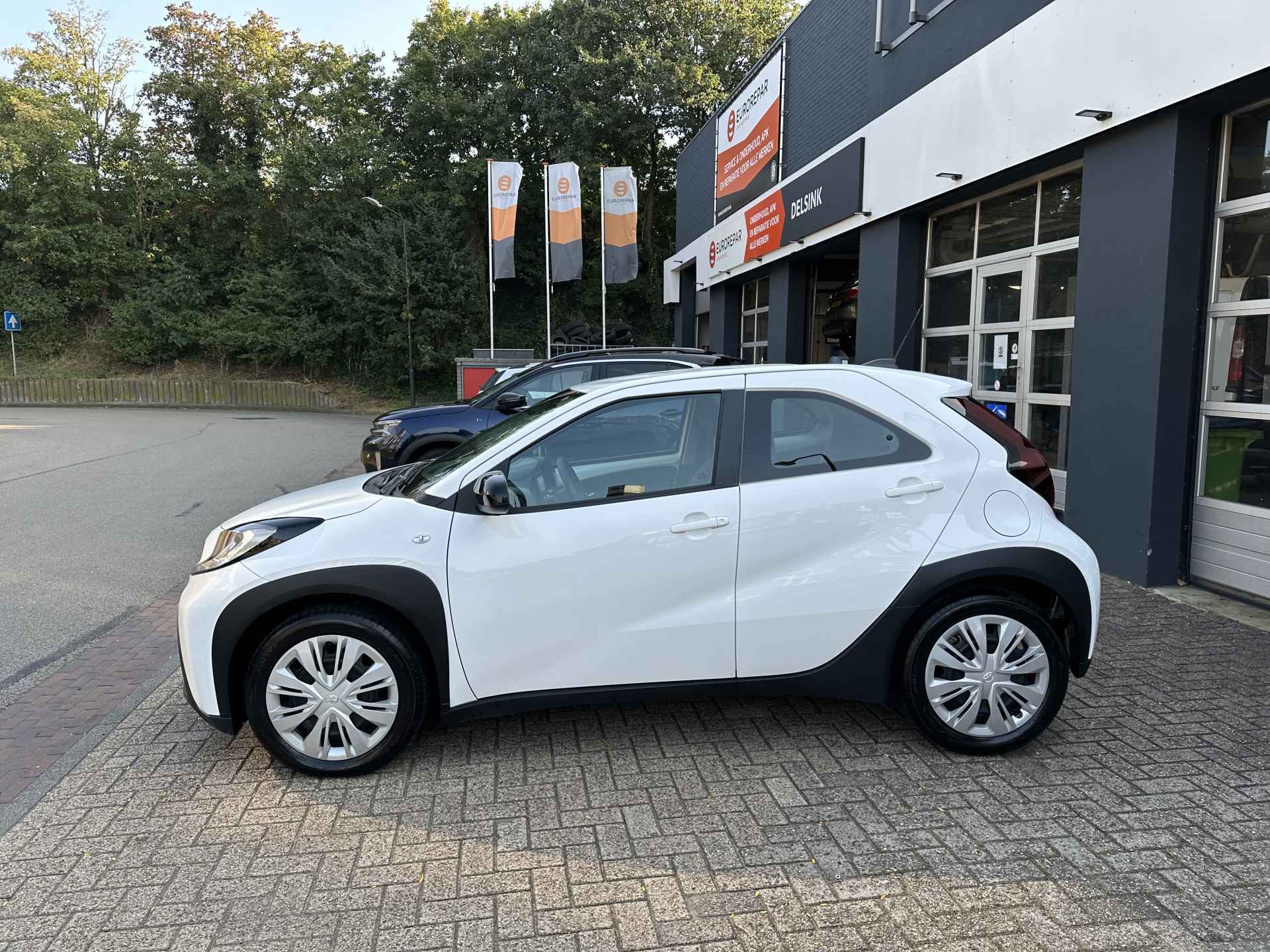 Toyota Aygo X 1.0 VVT-i MT play All-in prijs Airco/Camera/Cruise/Android auto/Apple carplay - 2/25