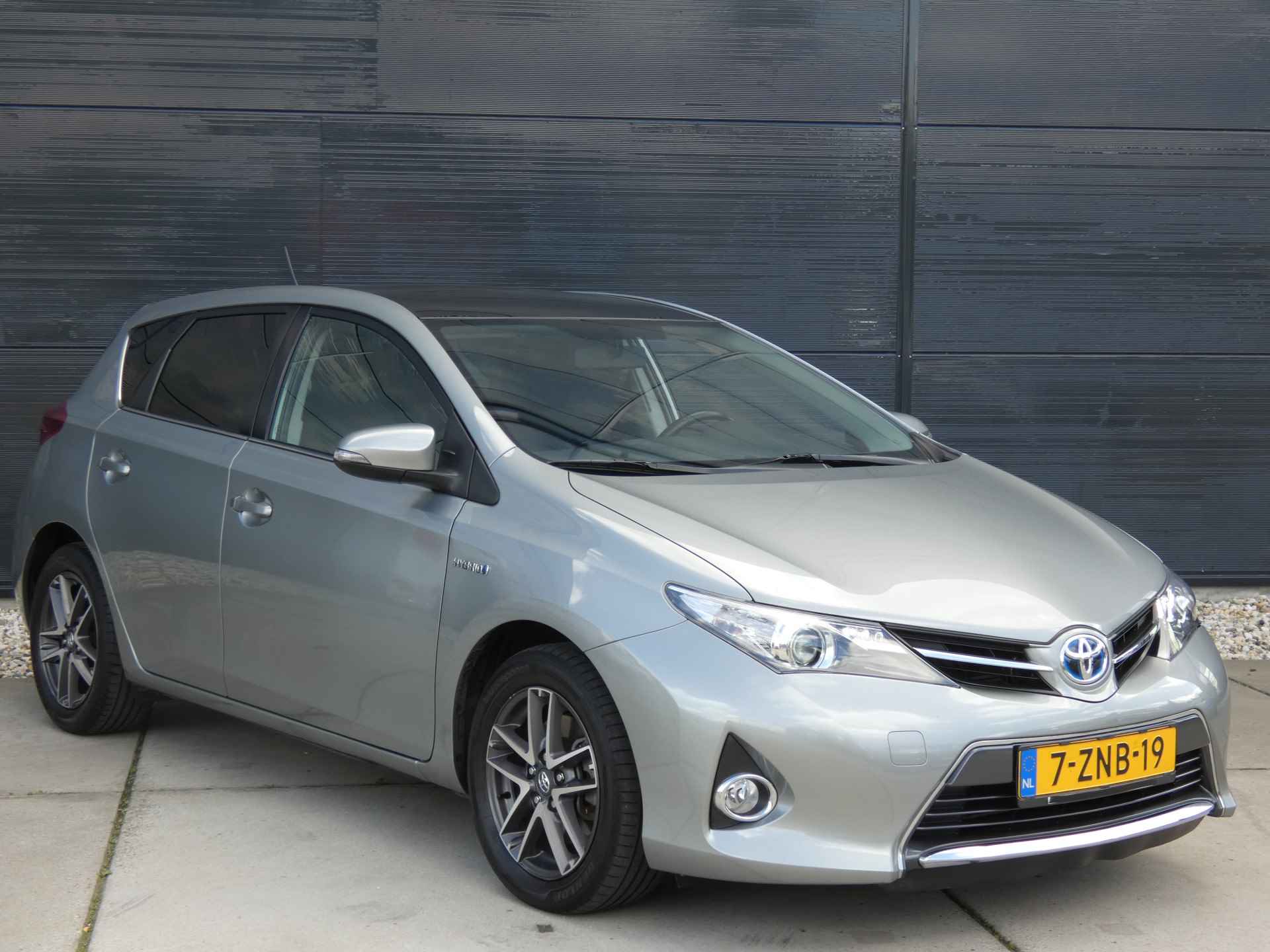 Toyota Auris 1.8 Hybrid Automaat | Panoramadak | Camera | Navigatie - 10/37